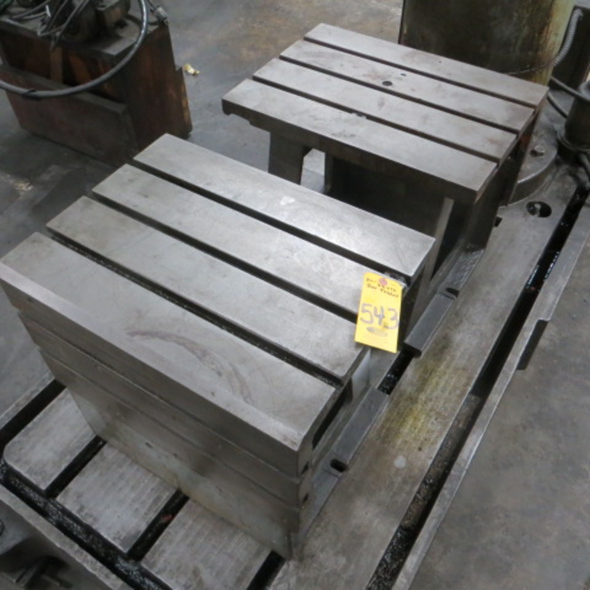 PAIR 22 IN X 16 IN L/R BOX TABLES