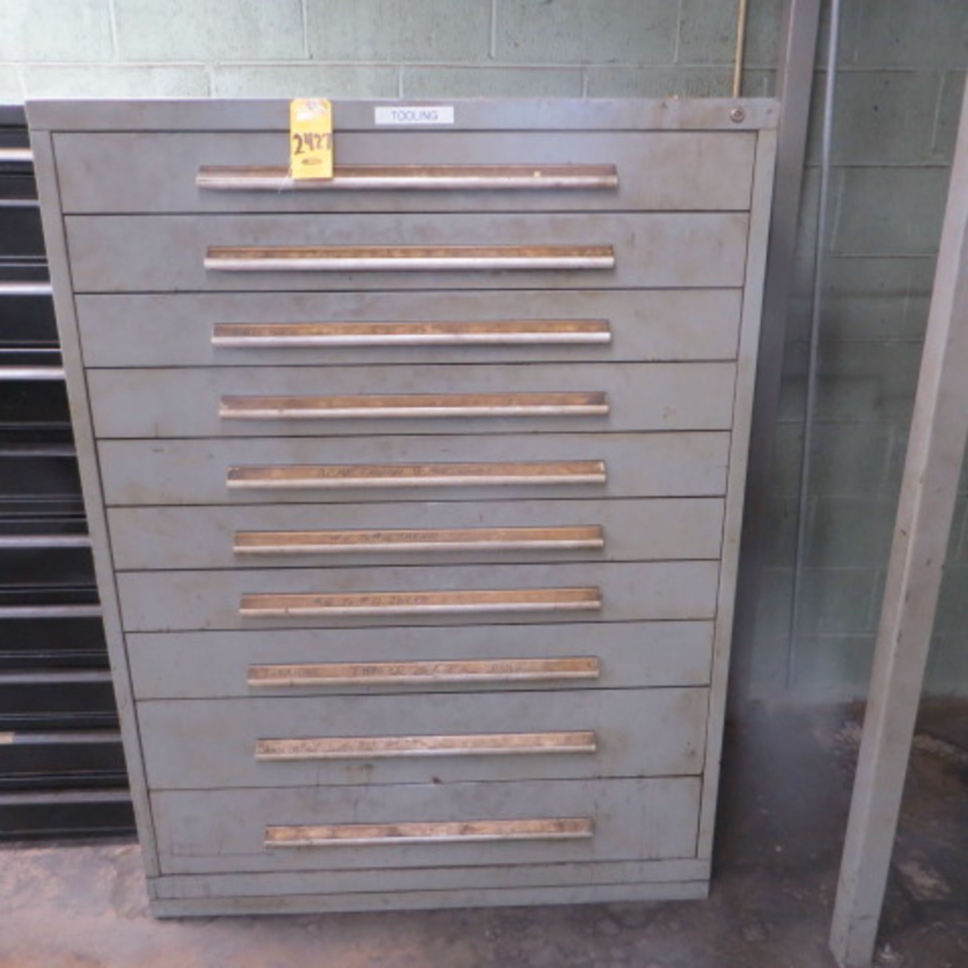 10-DRAWER VIDMAR CABINET