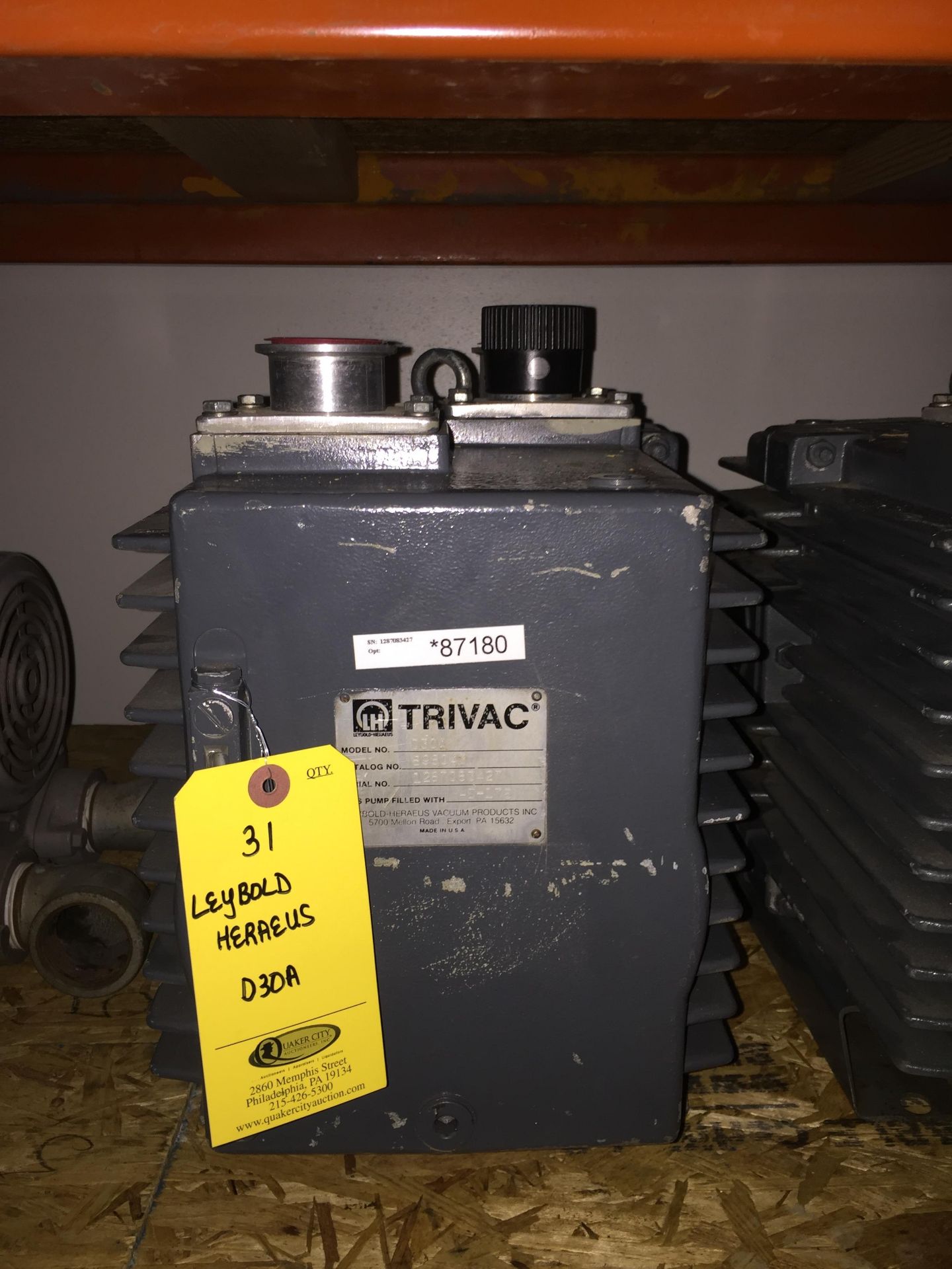 Leybold Heraeus D30A Dual Stage Vacuum Pump