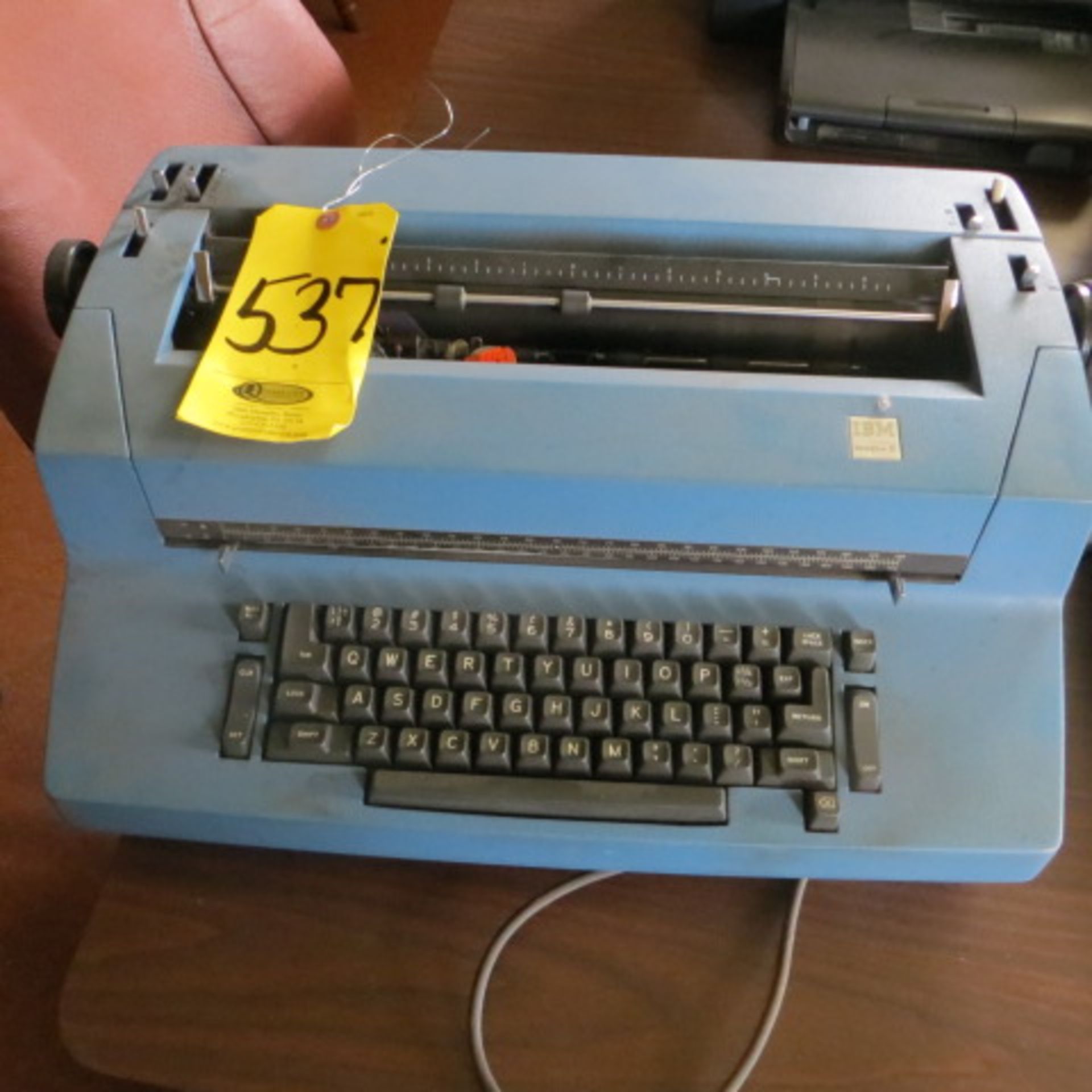 IBM SELECT 2 ELECTRIC TYPEWRITER