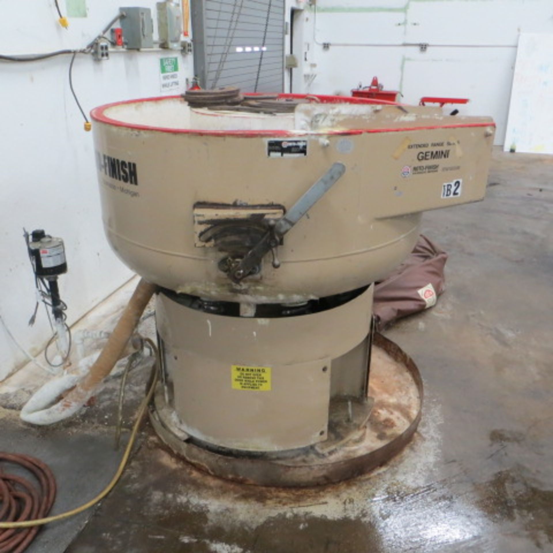 1996 ROTO-FINISH G-1000 VIBRATING FINISHING MILL S/N G-1000-96-A3 JOB 3749 … - Image 2 of 2