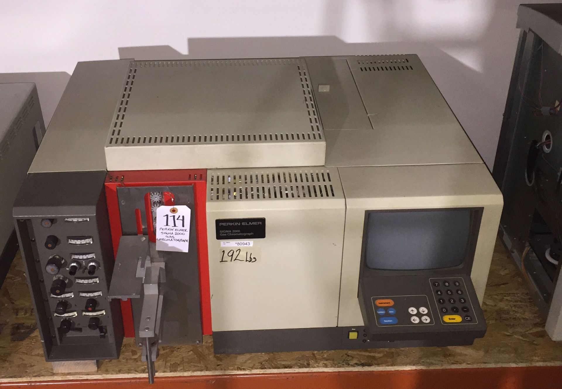 Perkin Elmer Sigma 2000 Gas Chromatograph