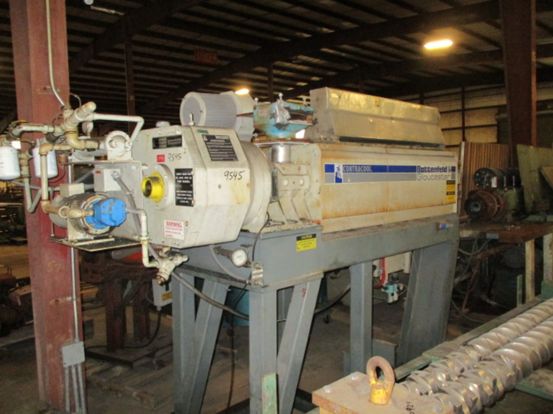 2.5" Gloucester model 25225R-2 extruder. Driven by 60 HP DC motor with SCR.