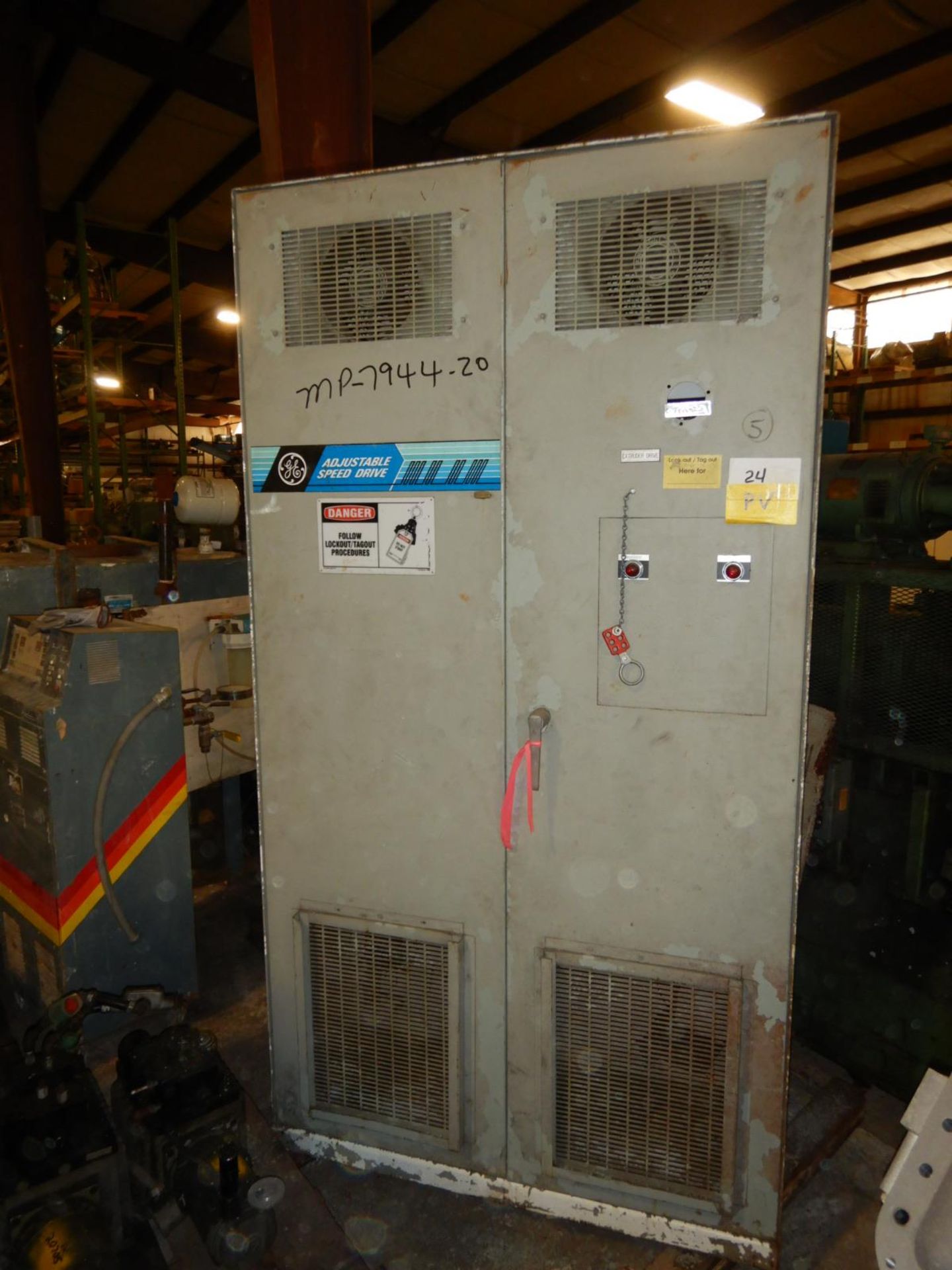 General Electric 250 HP DC drive controller. 500 volts DC output,