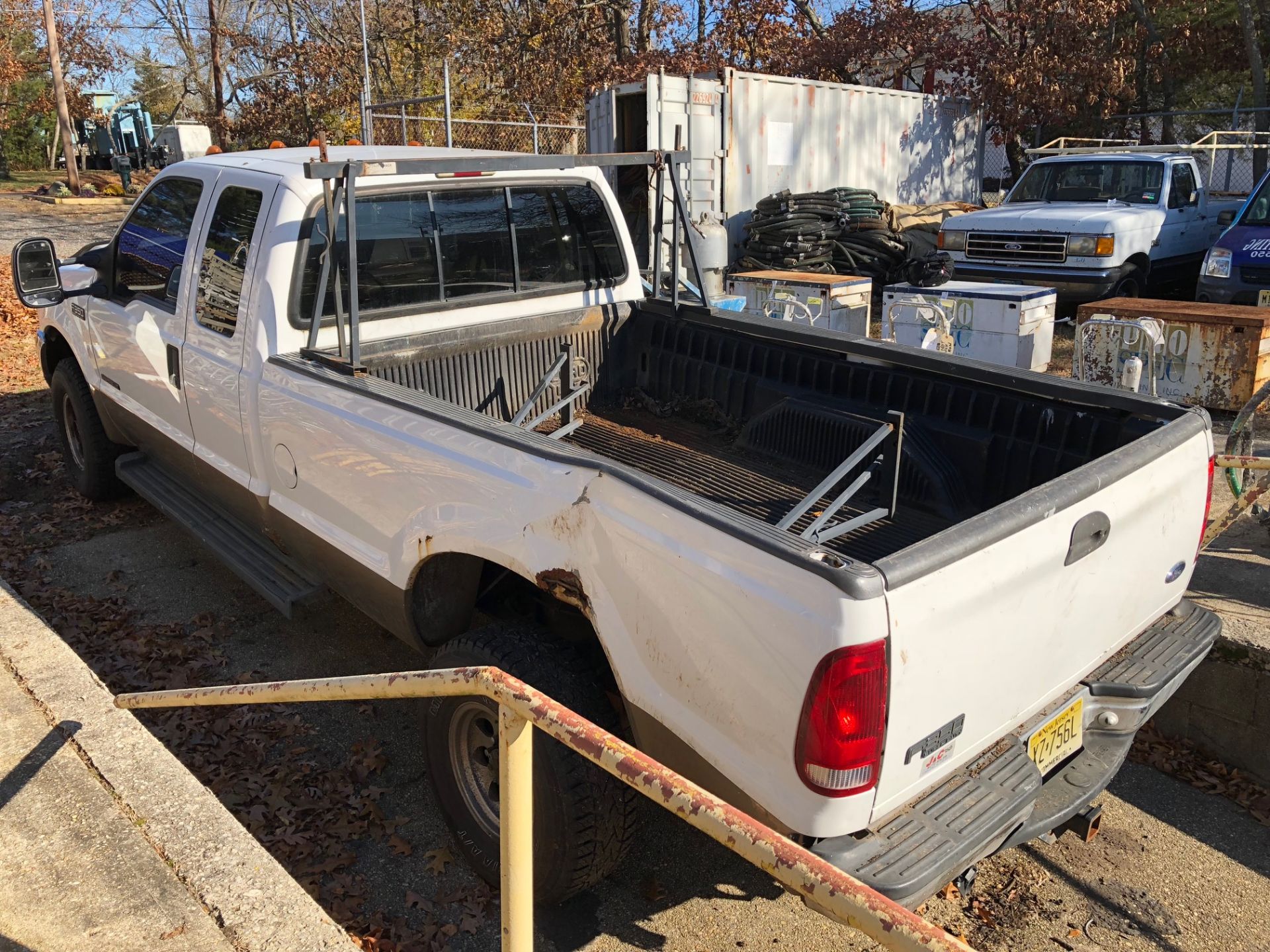 1999 FORD F-350 SD TURBO DIESEL EXTENDED CAB 4WD PICK-UP, 250,000 MILES, POWER WINDOWS/DOOR LOCKS - Image 4 of 4