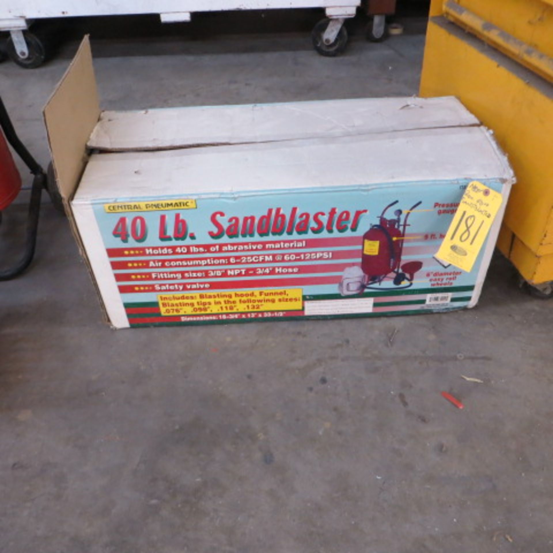 NEVER USED CENTRAL PNEUMATIC 40 LB SAND BLASTER