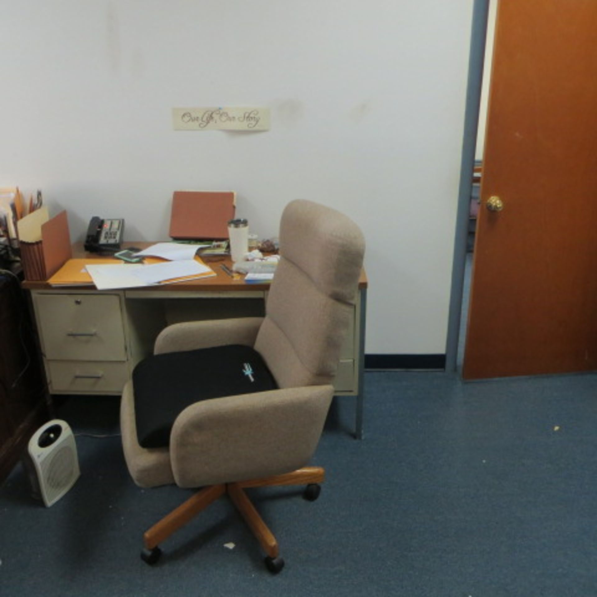 48 IN METAL FORMICA DESK, SUPPLY CAB & BOOKCASE - Image 5 of 6