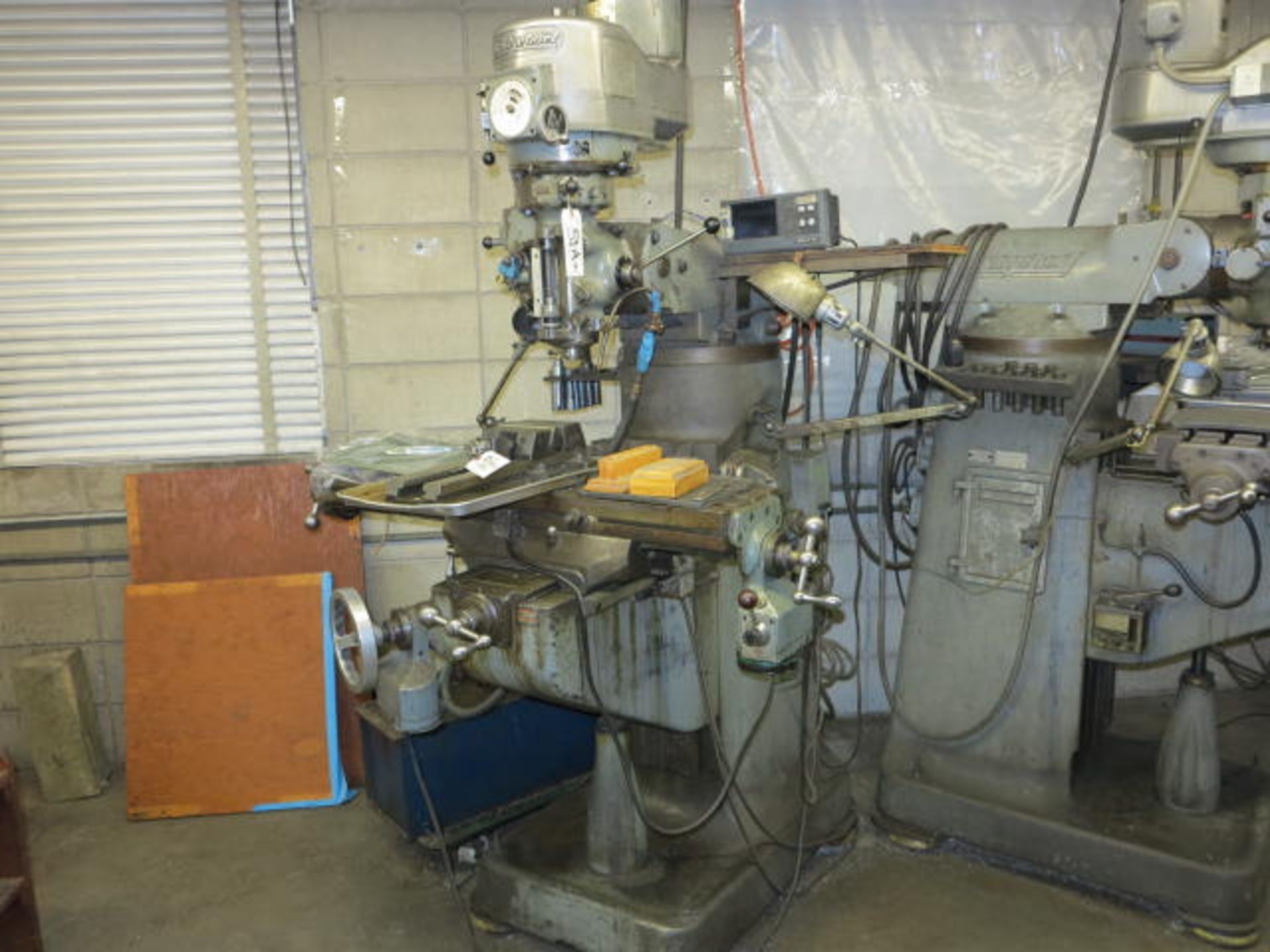 Bridgeport Vertical Mill s/n 12/BR 147820 1 1/2HP Drive, Servo Speed Changer, 42'' Table Accurite