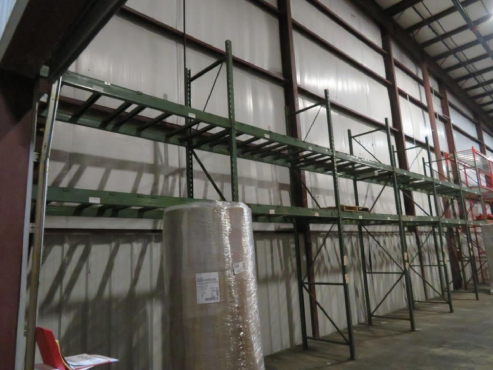 Sturdi-Bilt pallet racking 7 uprights 3"x 2 1/2", 42" wide and 16' tall, 24 beams 5"x 2 1/2" & 8' - Image 2 of 4