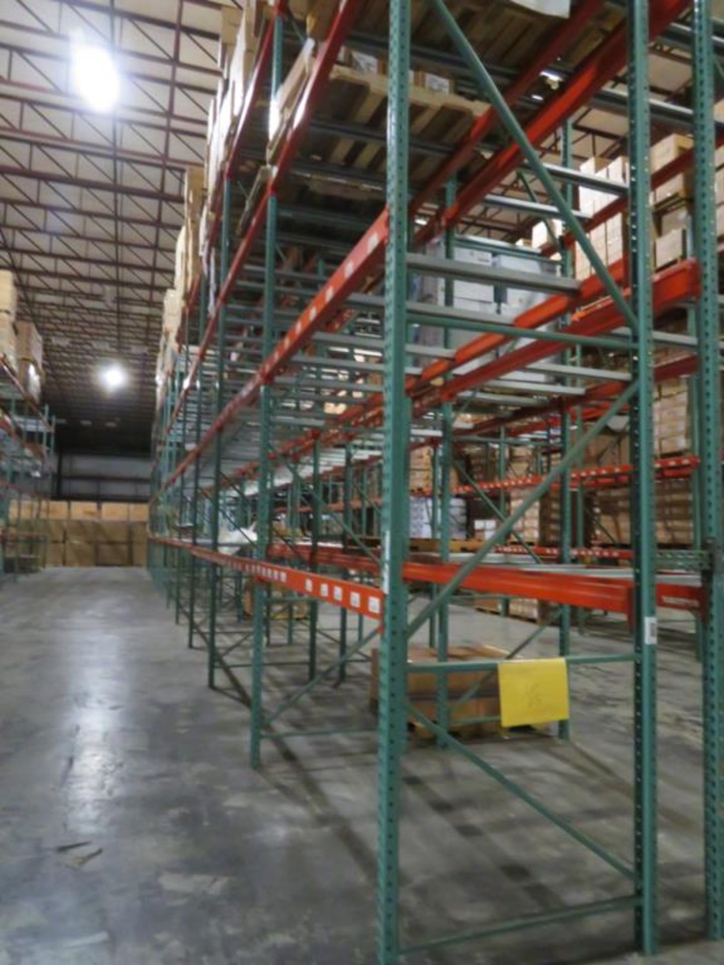 Interlake pallet racking 12 uprights 3"x 2 1/4", 44" wide and 20' tall, 88 beams 4 1/4"x 2 3/4" & - Image 4 of 4