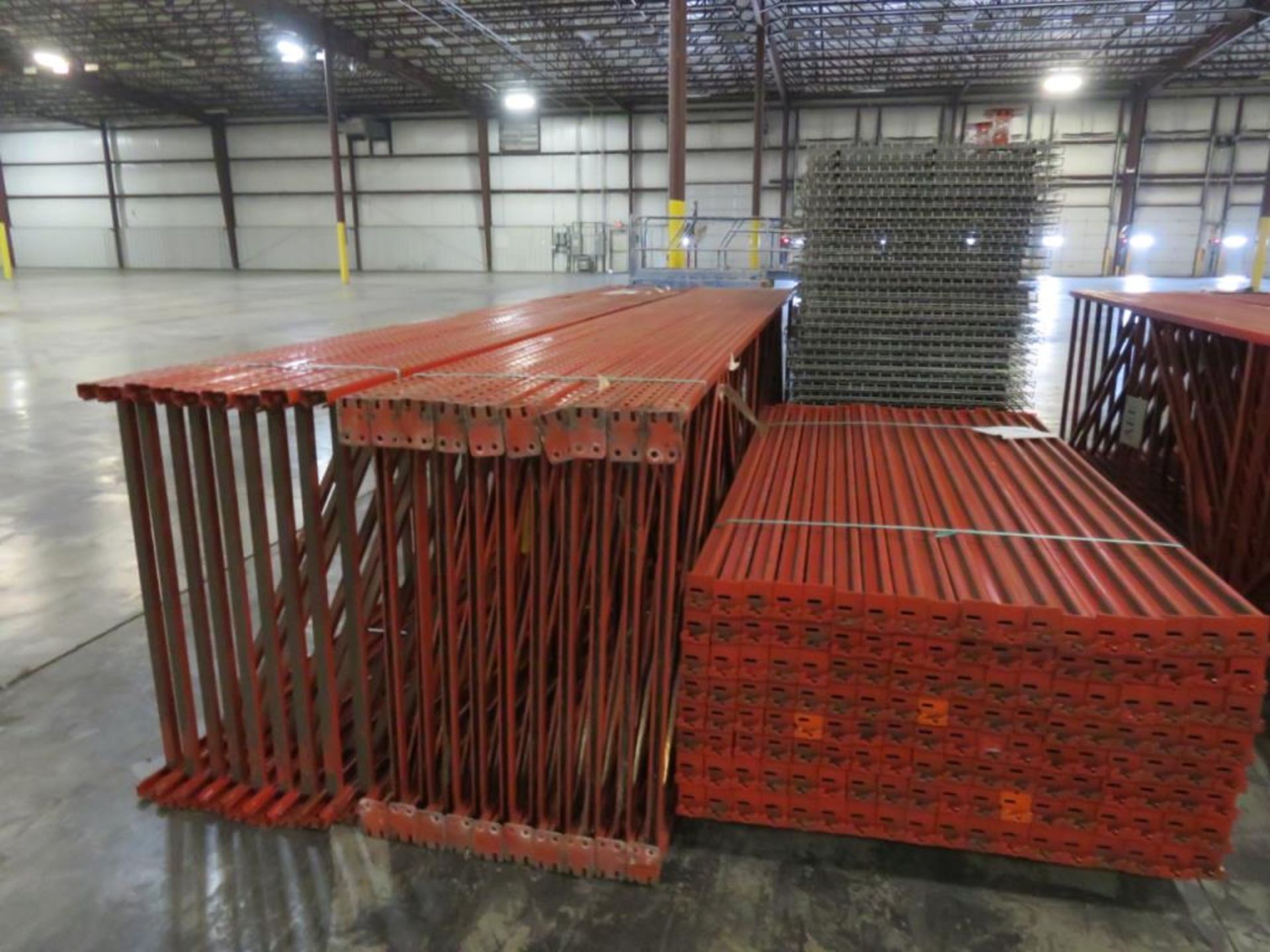 Paltier pallet racking 19 uprights 48" wide and 18' tall, 144 beams 2 1/2" x 2 3/4" & 8' long, 10 - Image 9 of 9