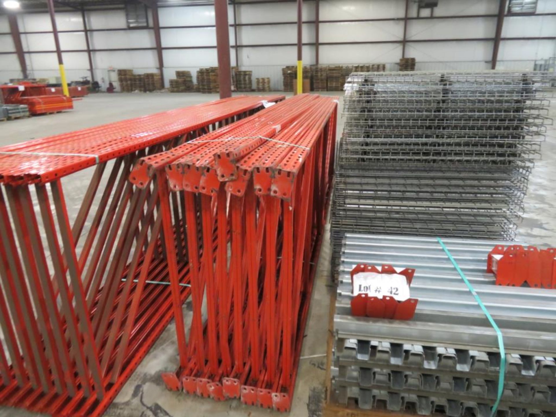 Paltier pallet racking 17 uprigts 3"x 2 1/4" 48" 18', 104 beams 2 1/2" x 2 3/4" 8',116 supports 4 - Image 6 of 15