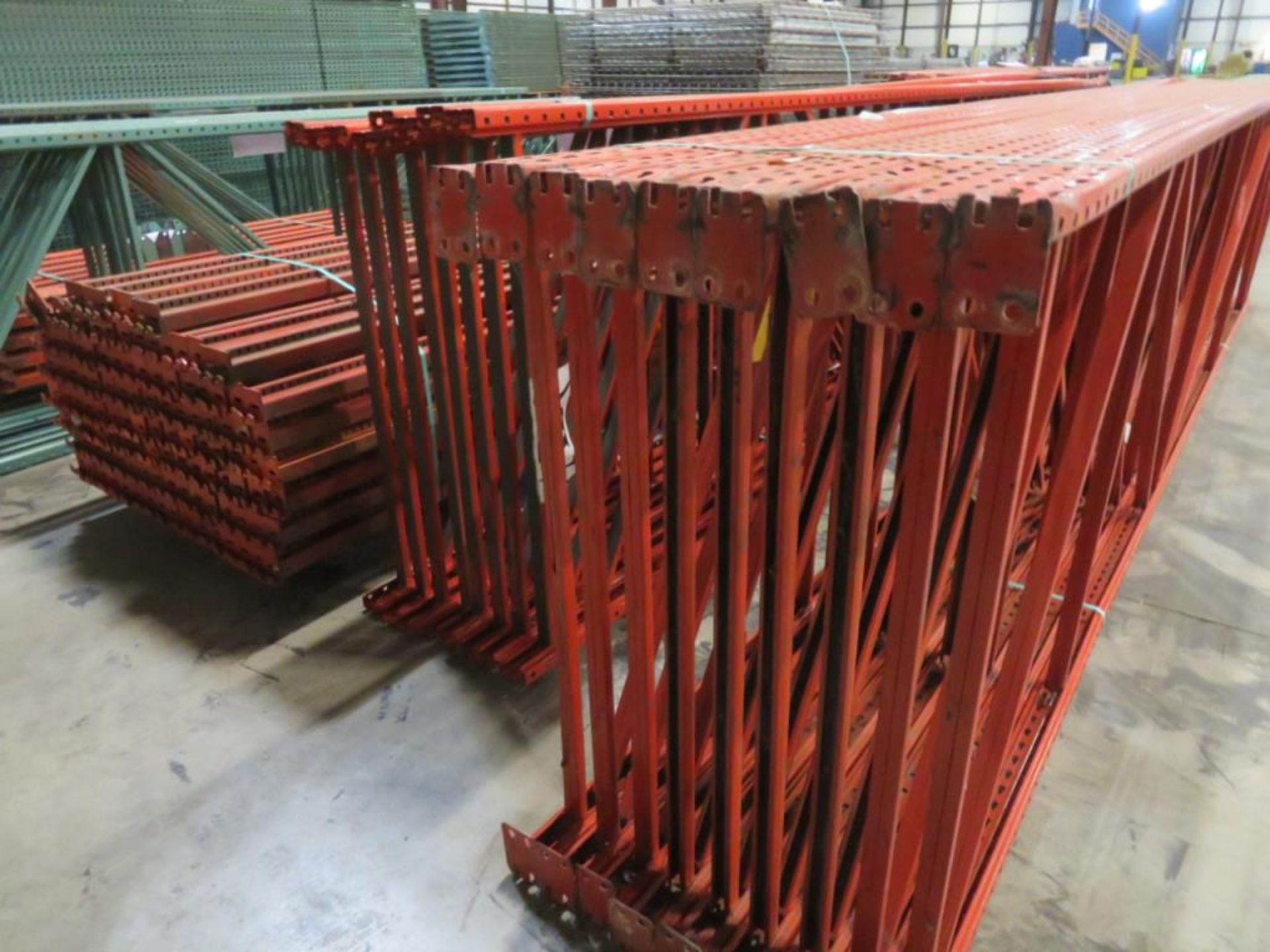 Paltier pallet racking 17 uprigts 3"x 2 1/4" 48" 18', 104 beams 2 1/2" x 2 3/4" 8',116 supports 4 - Image 15 of 15