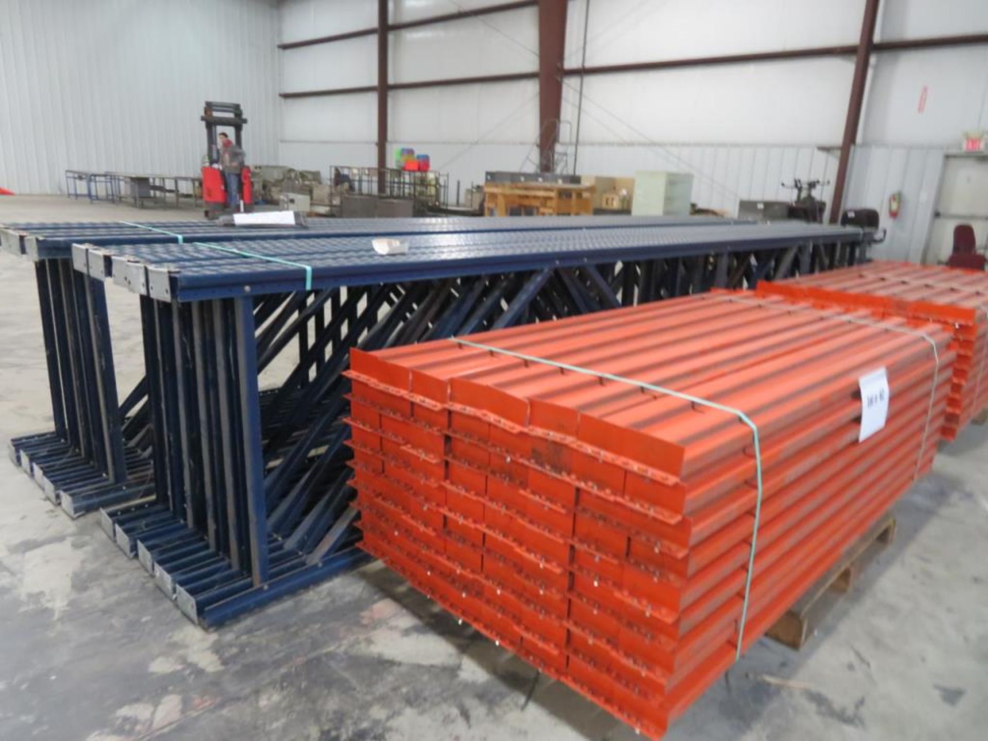 Mecalux Pallet Racking 20 uprights 3"x 2 1/2", 42" wide and 20' tall, 144 beams 4 1/4" x 2 1/2" & 8' - Image 8 of 10