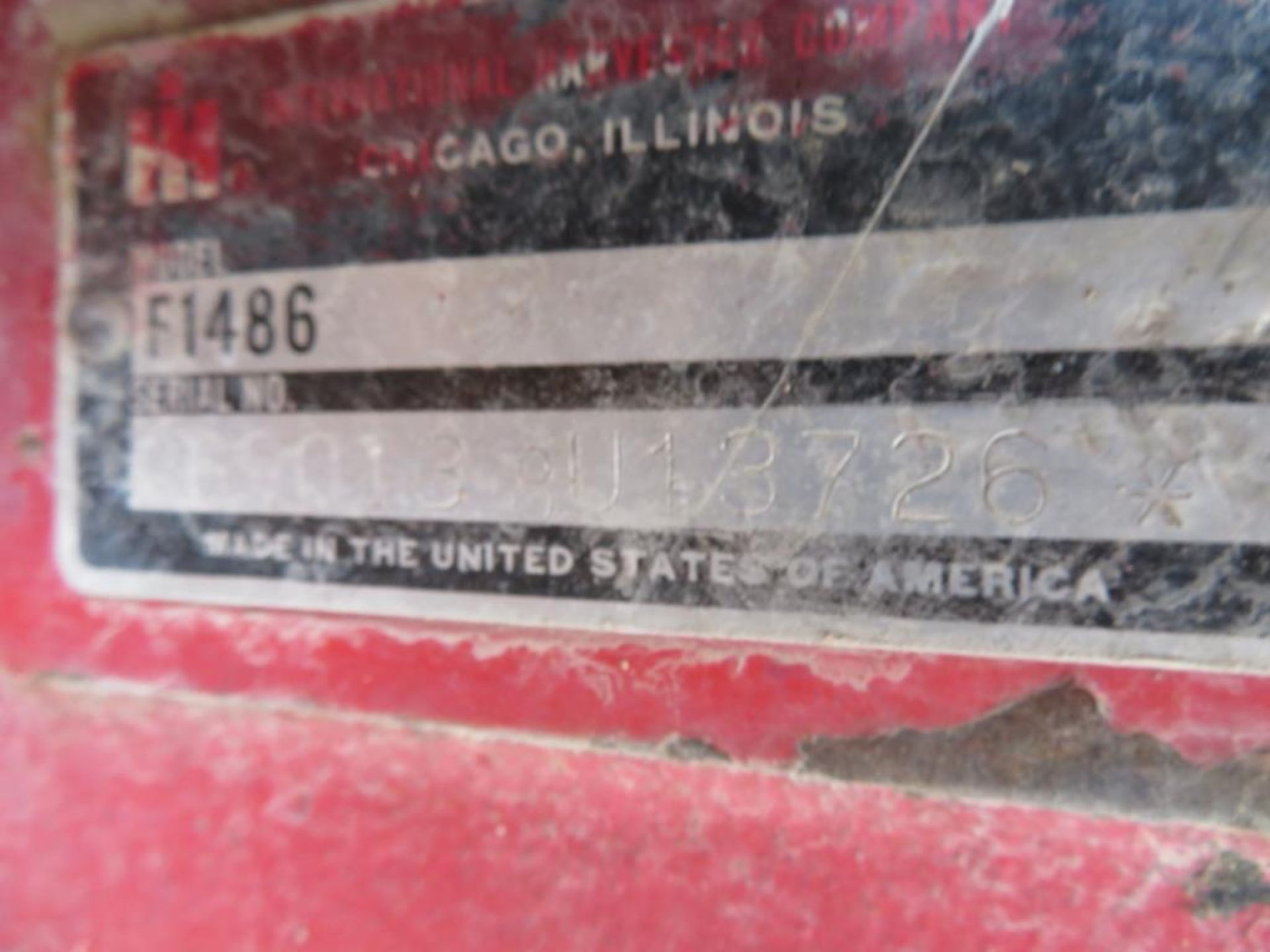 IH 1486 Tractor 16.9 - 35 Duals 30%, Dual PTO, Needs Battery, Interior in rough shape, was used this - Image 6 of 13