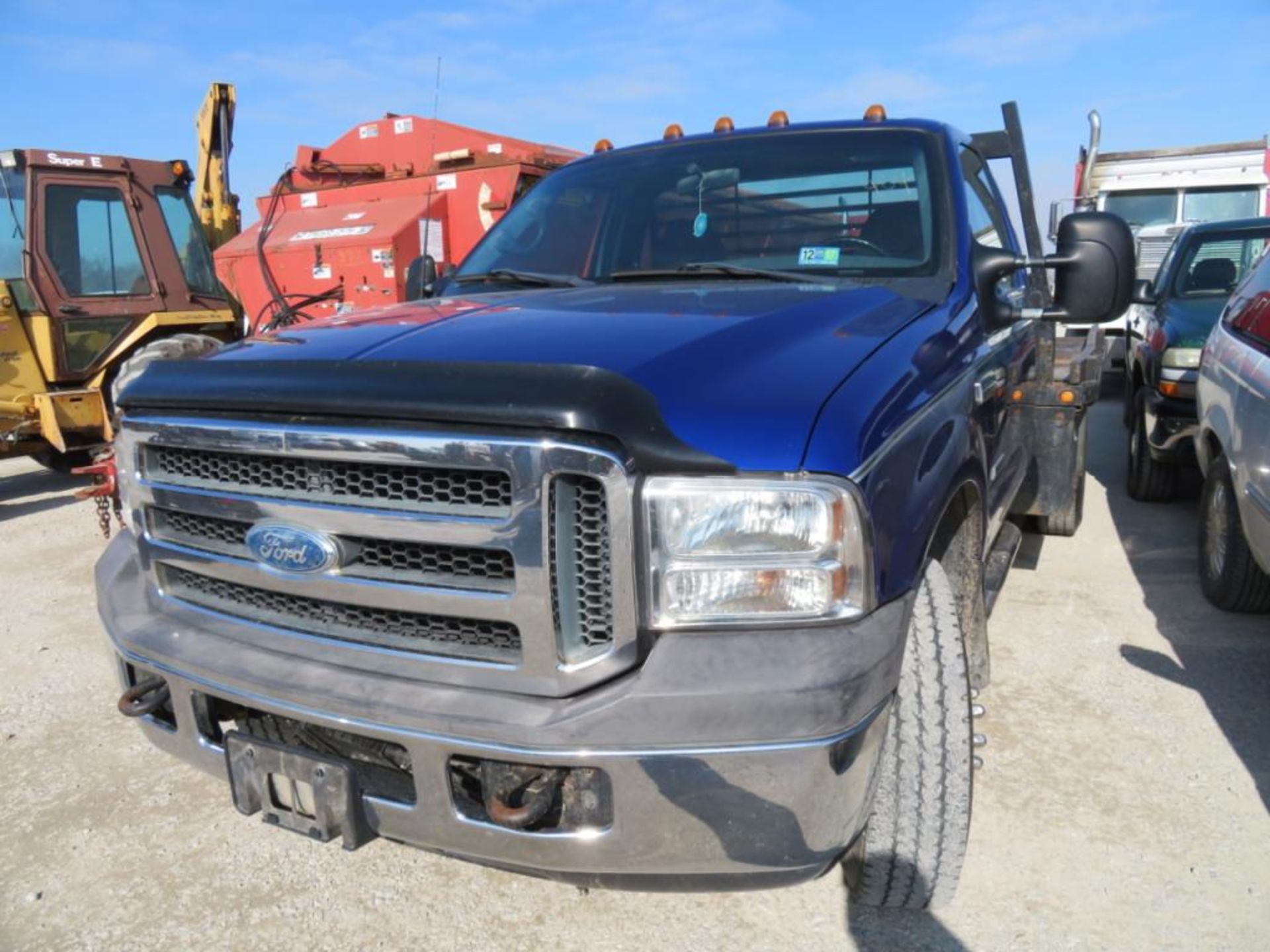 2000 F350 Reg Cab Dually Flatbed (title) 4x4, 6sp 260,100 miles, 7.3 Diesel New Transmission - Image 2 of 9