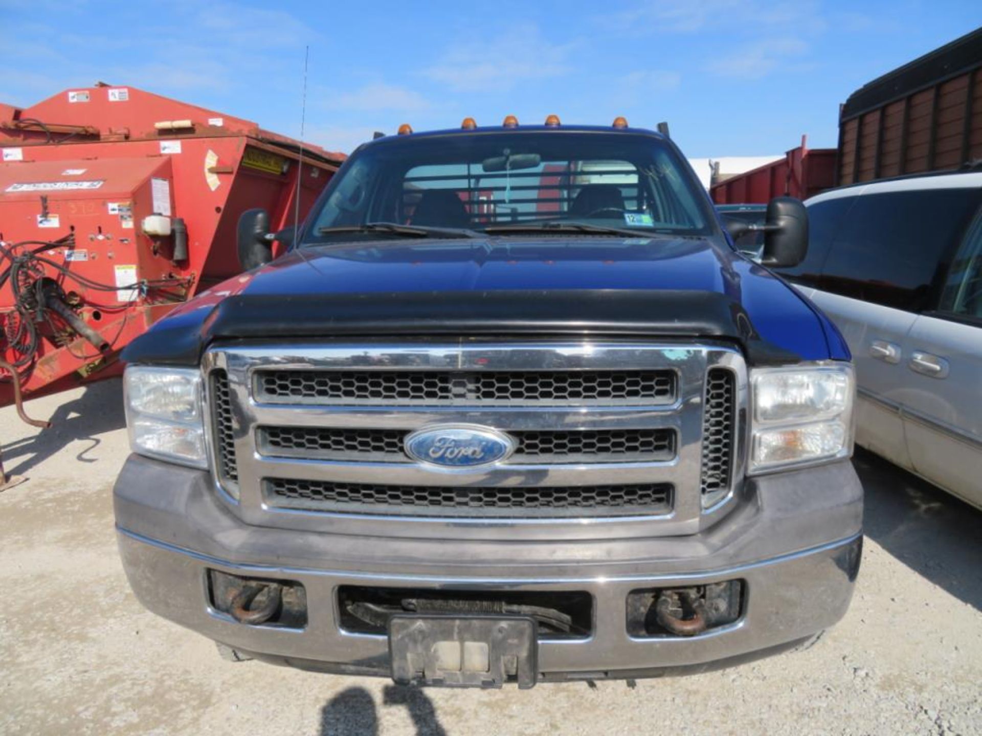 2000 F350 Reg Cab Dually Flatbed (title) 4x4, 6sp 260,100 miles, 7.3 Diesel New Transmission - Image 3 of 9