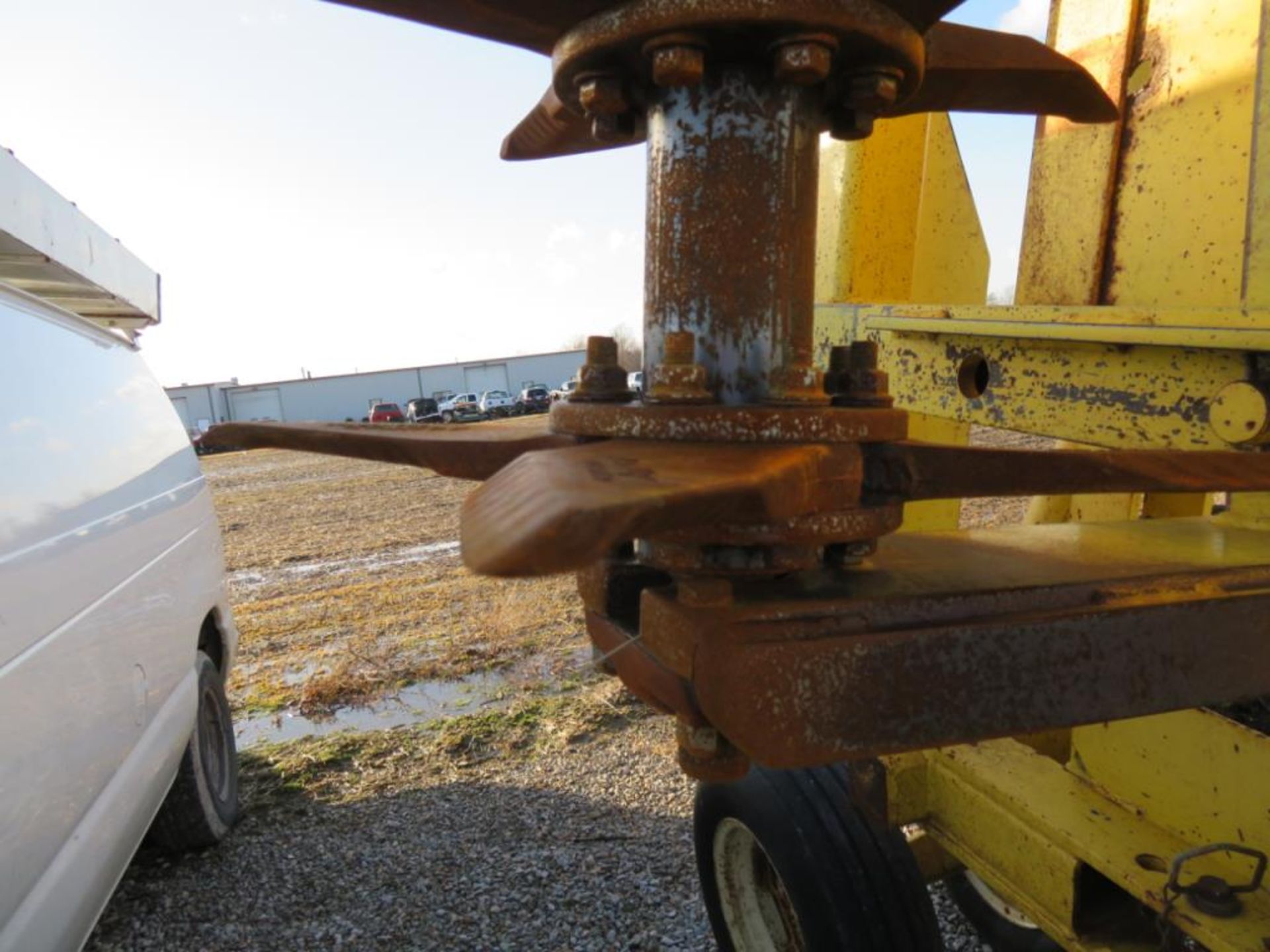 24ft Aerway - Newer longer spikes new spikes & bearings been over 300 acres - Image 4 of 6