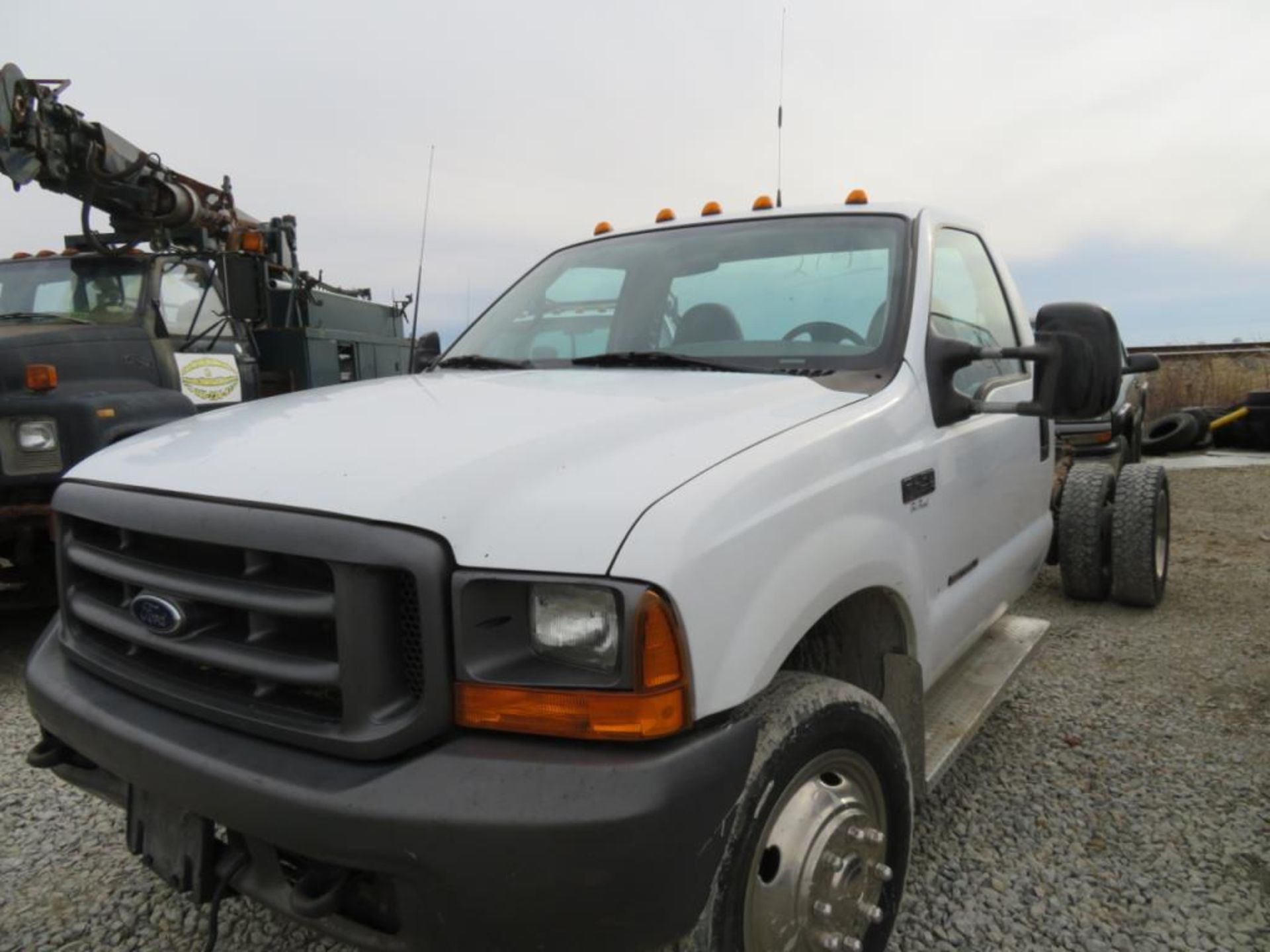 F450 Dually Single Cab w/no bed(title) 260k - Image 2 of 6