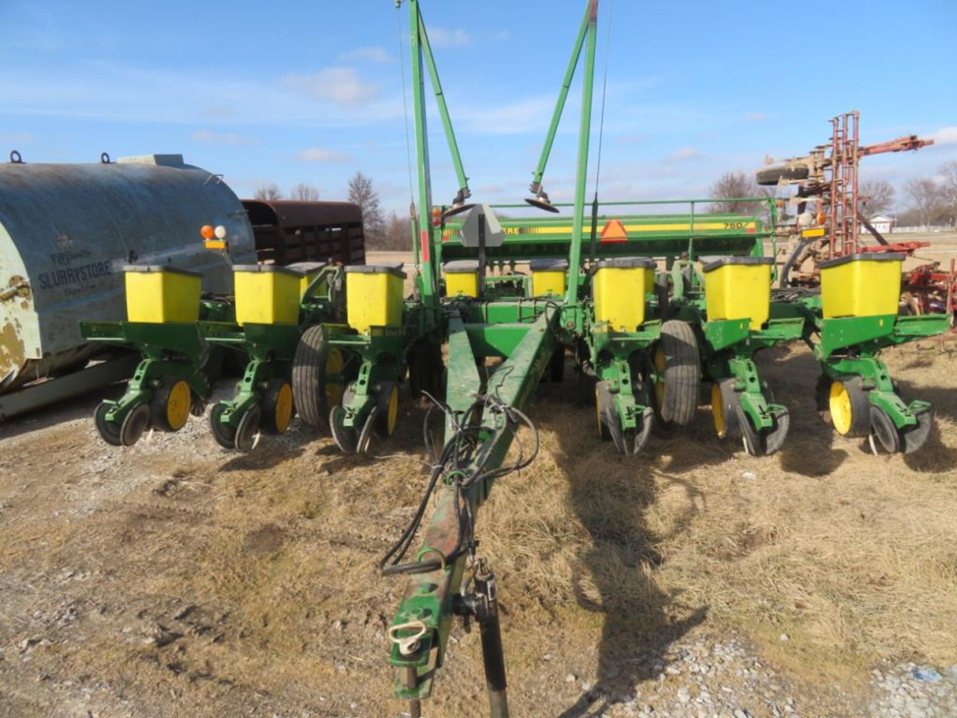 JD 7200 12 Row Planter