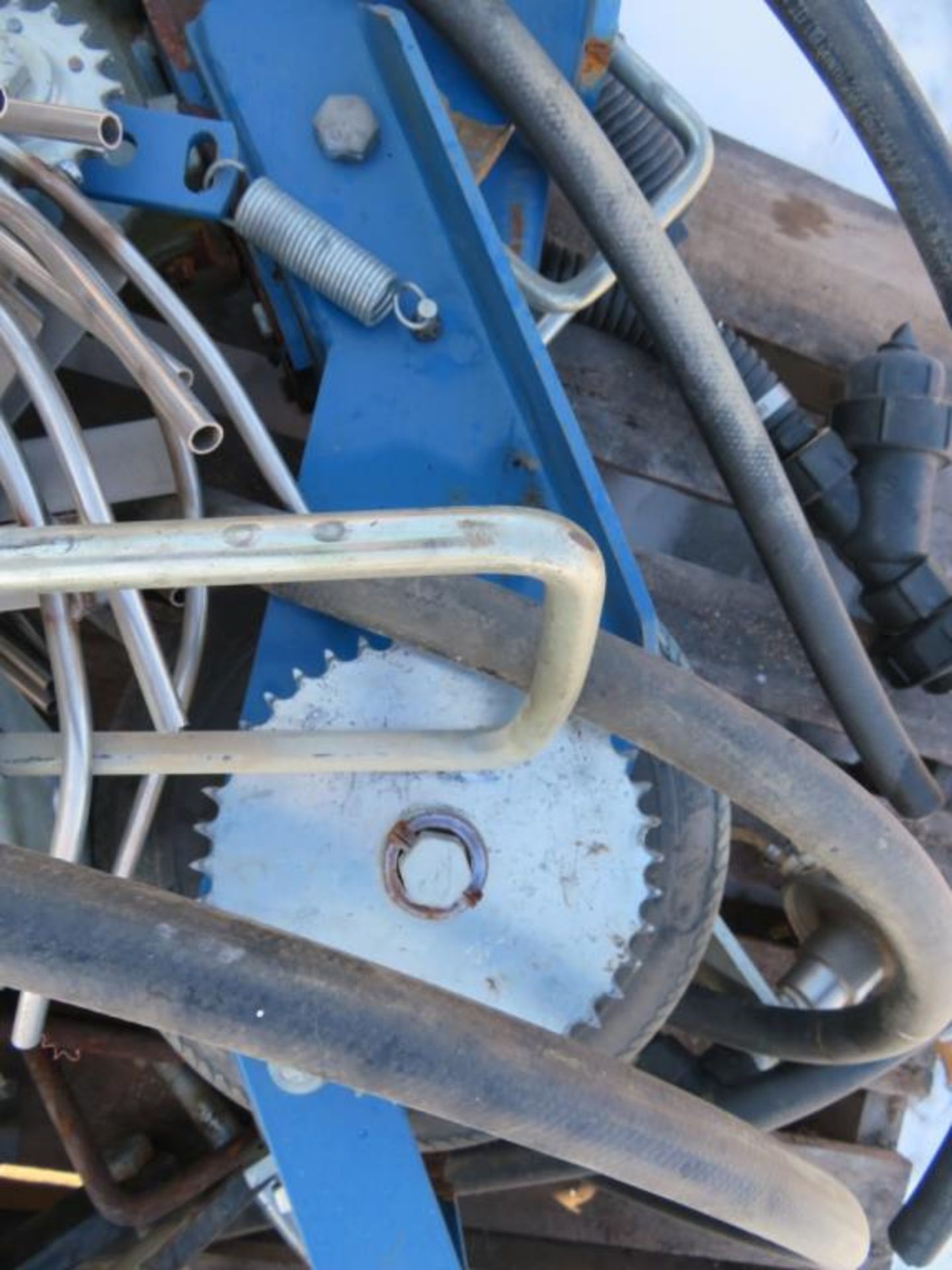 Kinze starter fertilizer unit for planter 2 squeeze pumps and down pressure wheels - Image 3 of 5