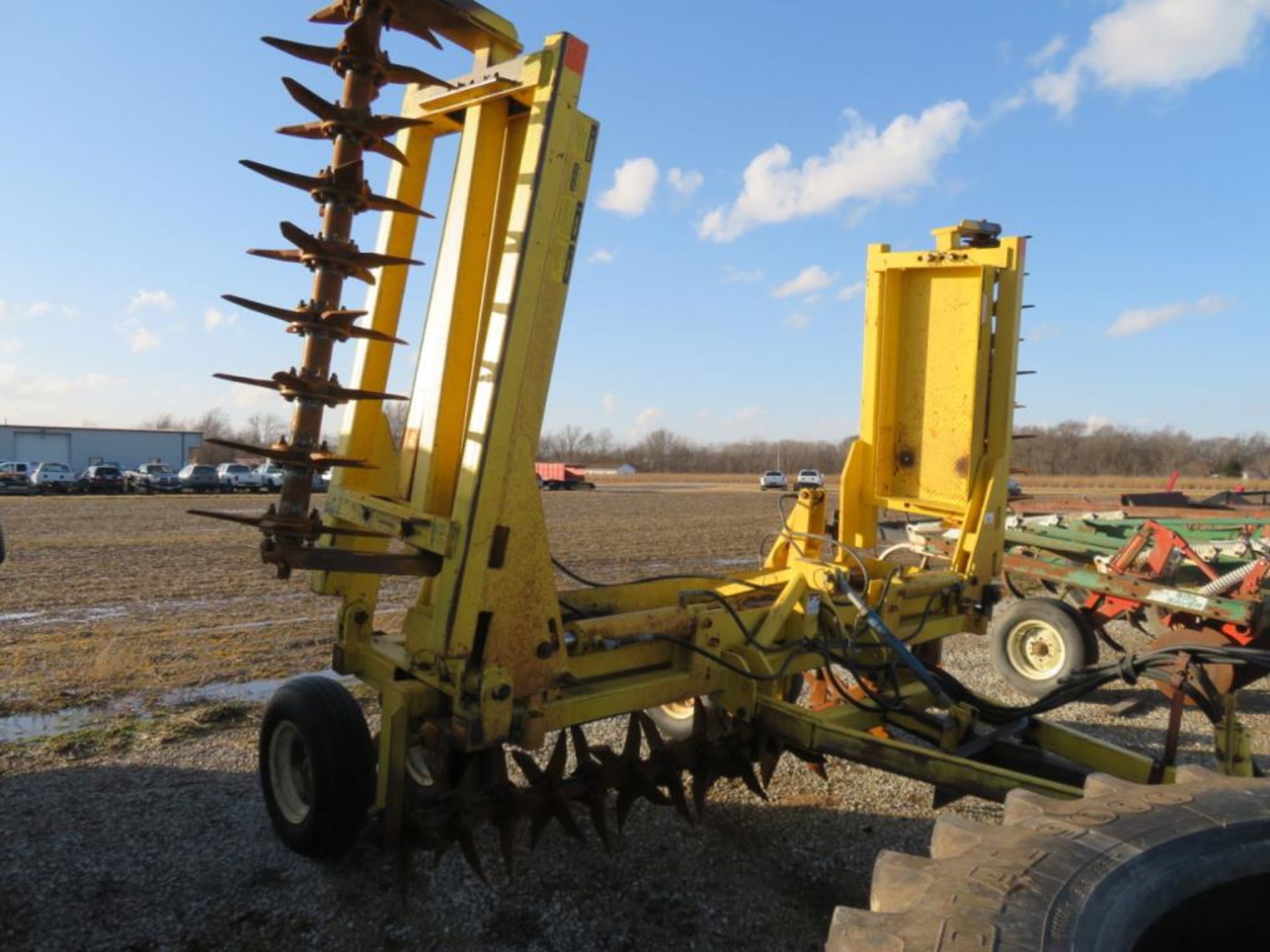 24ft Aerway - Newer longer spikes new spikes & bearings been over 300 acres - Image 3 of 6