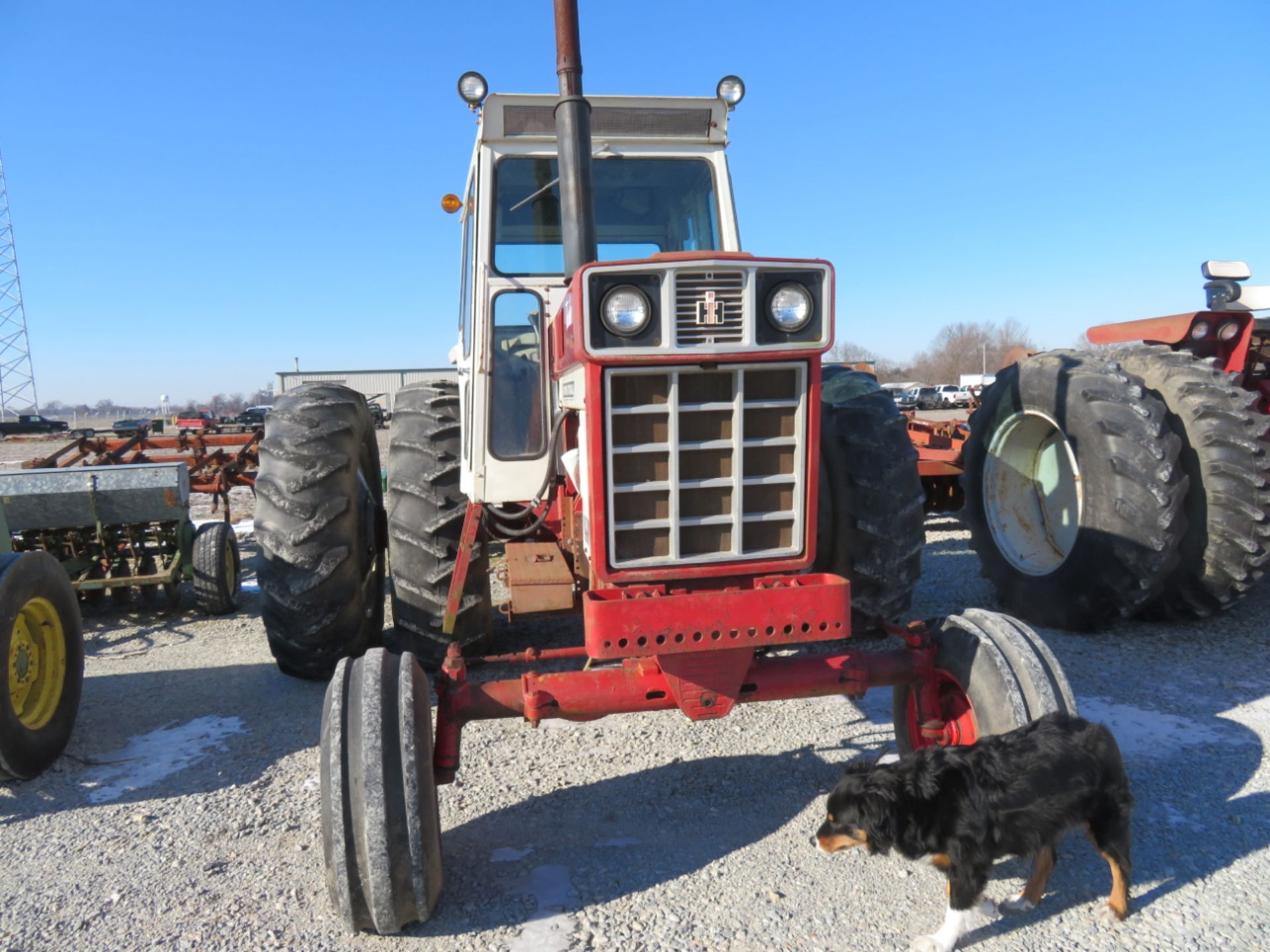 IH 1066 tractor w/cab 4,662 hours serial 2610159U017255 - Image 5 of 8