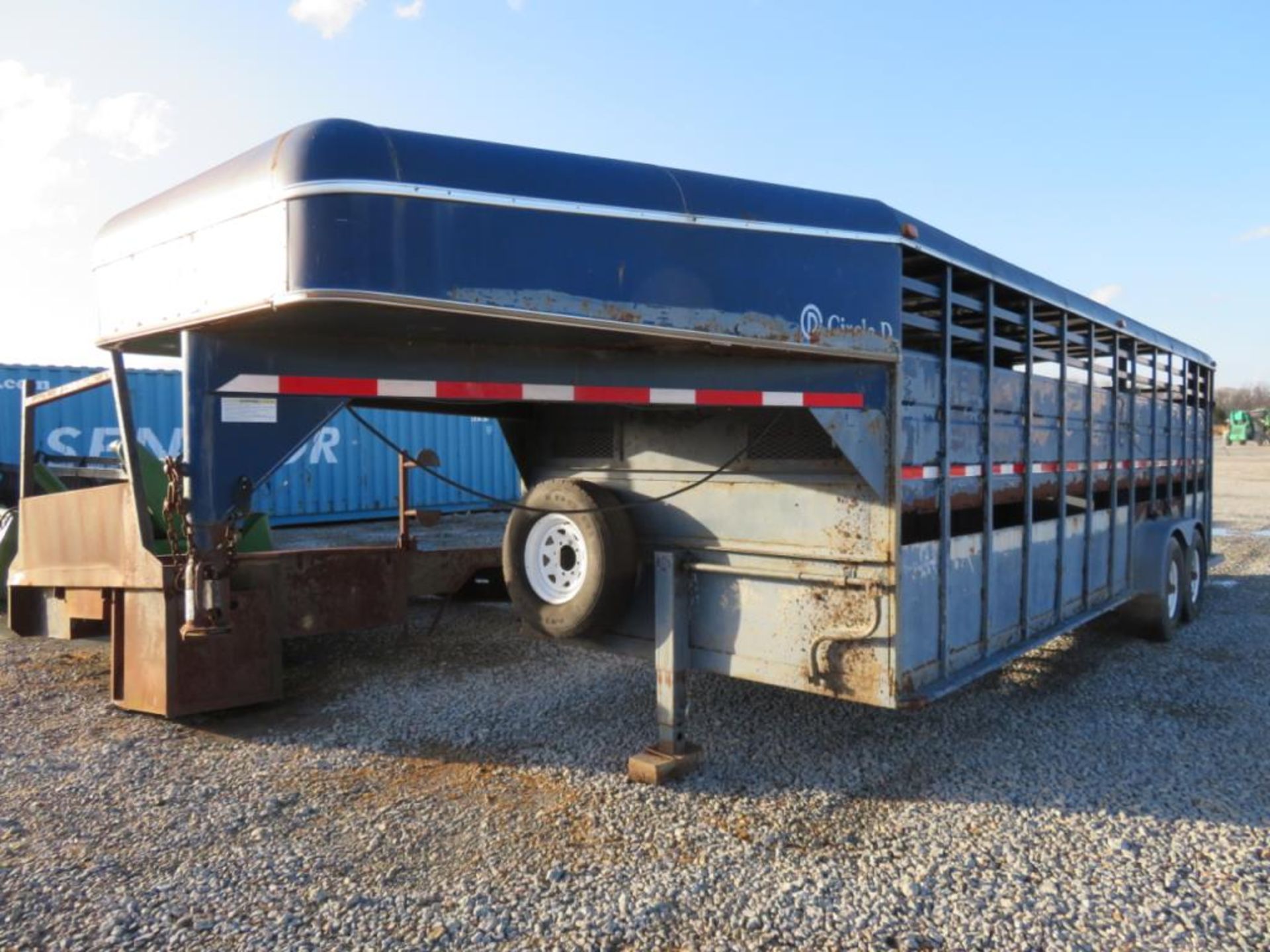 circle d livestock trailer (title) - Image 2 of 4