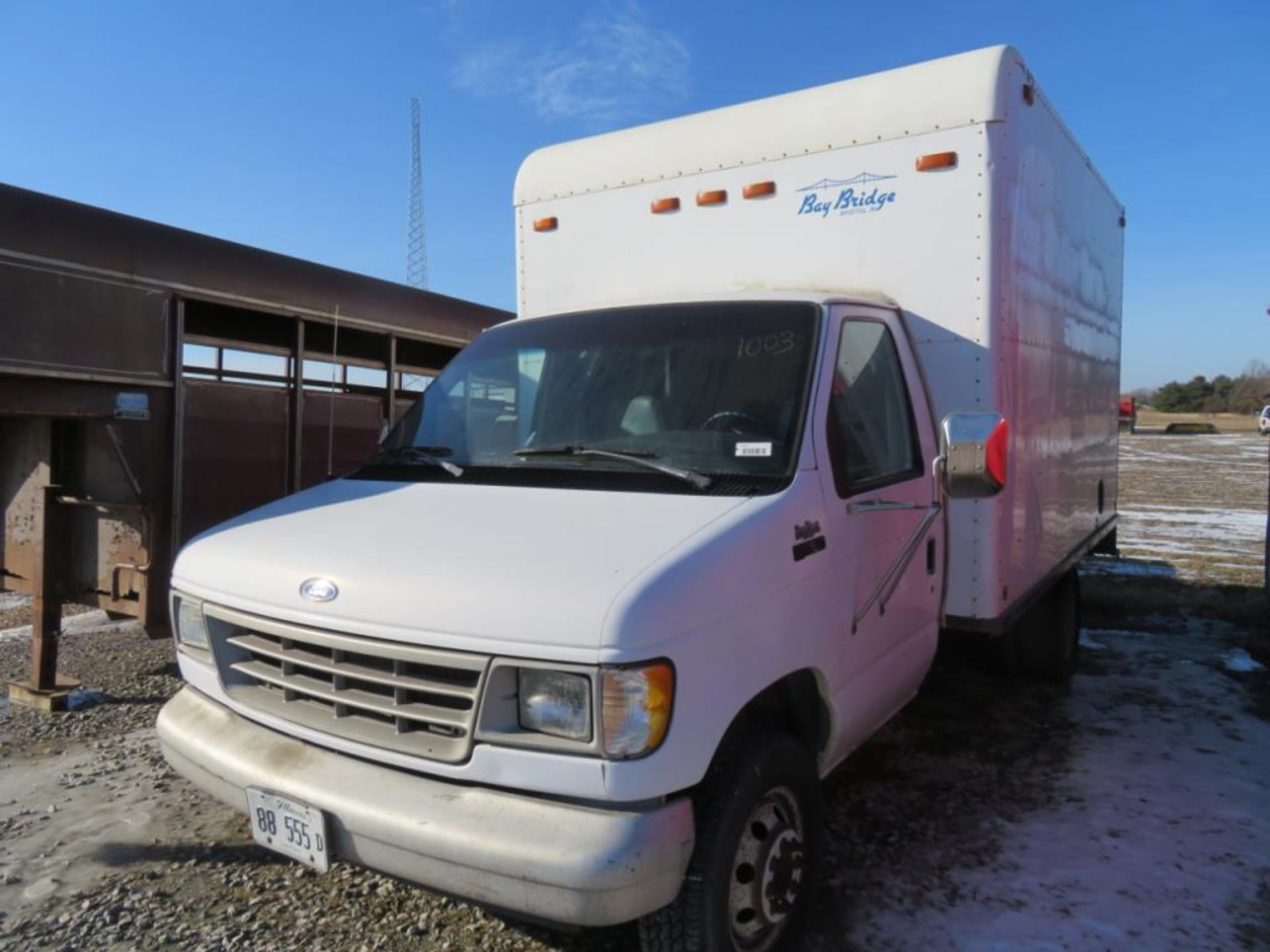 1993 Ford E-350 Econoline Box Truck (title) 35,000 miles on new engine, 2 owner, Good tires, and
