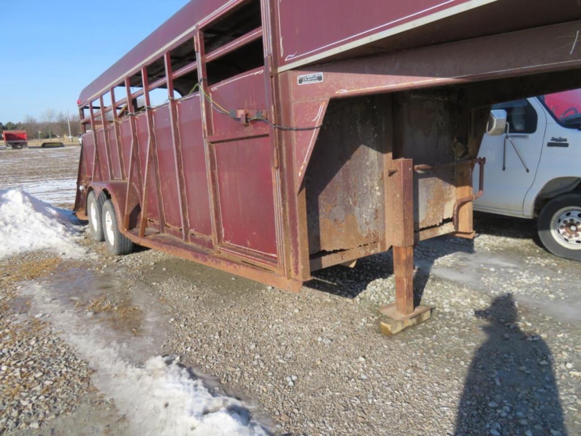 Steel gooseneck livestock trailer - Image 2 of 4