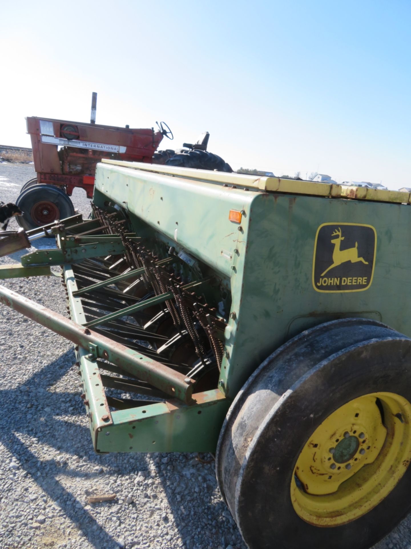 JD 8300 drill - Image 6 of 7