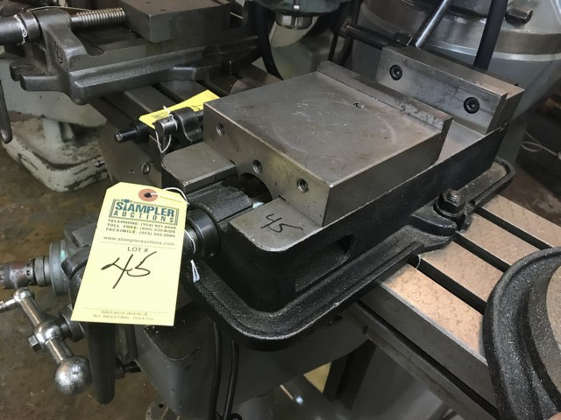 MACHINE VISE