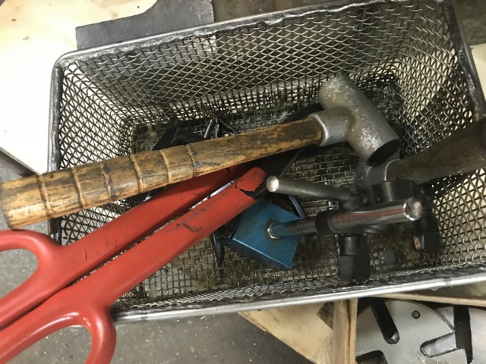 PIECES - 6 ASSORTED TOOLS / 1 BASKET - Image 2 of 2