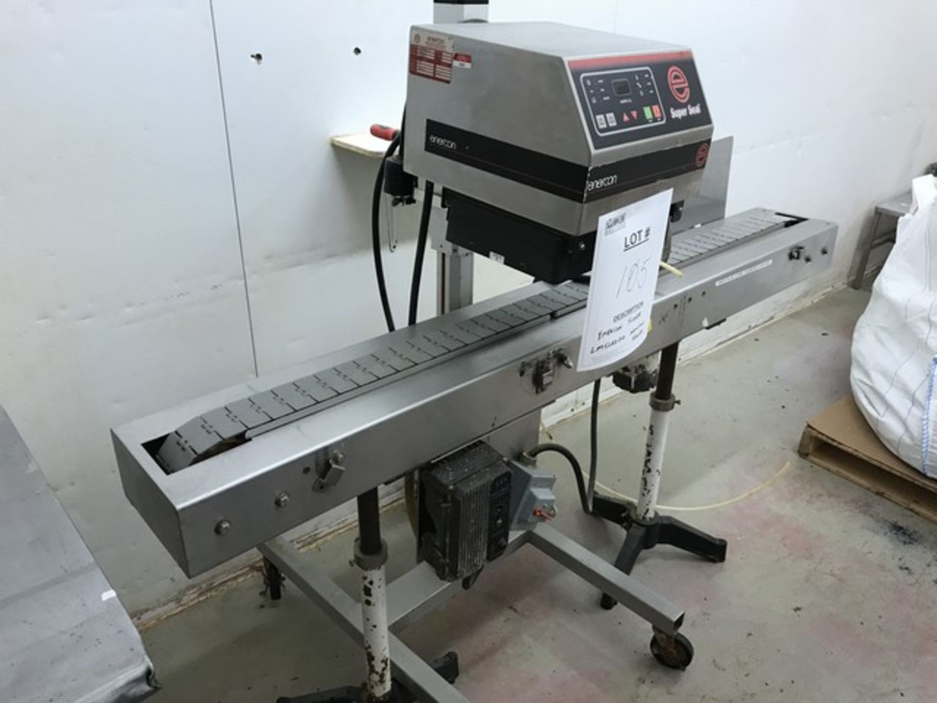 ENERCON SUPER SEAL 75 LM5022-212 INDUCTION SEALER WITH BOTTLE LINE CONVEYOR