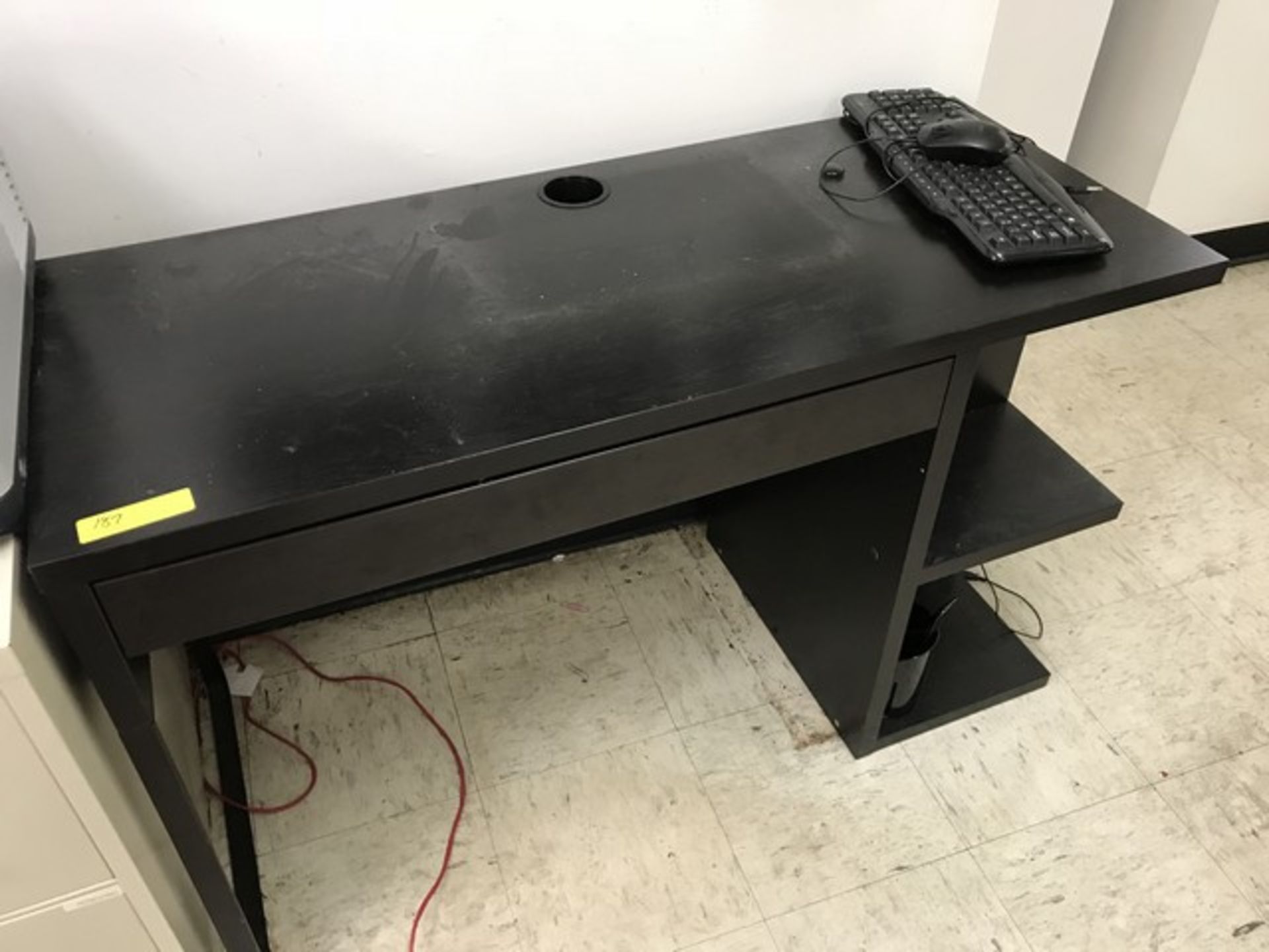 BLACK DESK