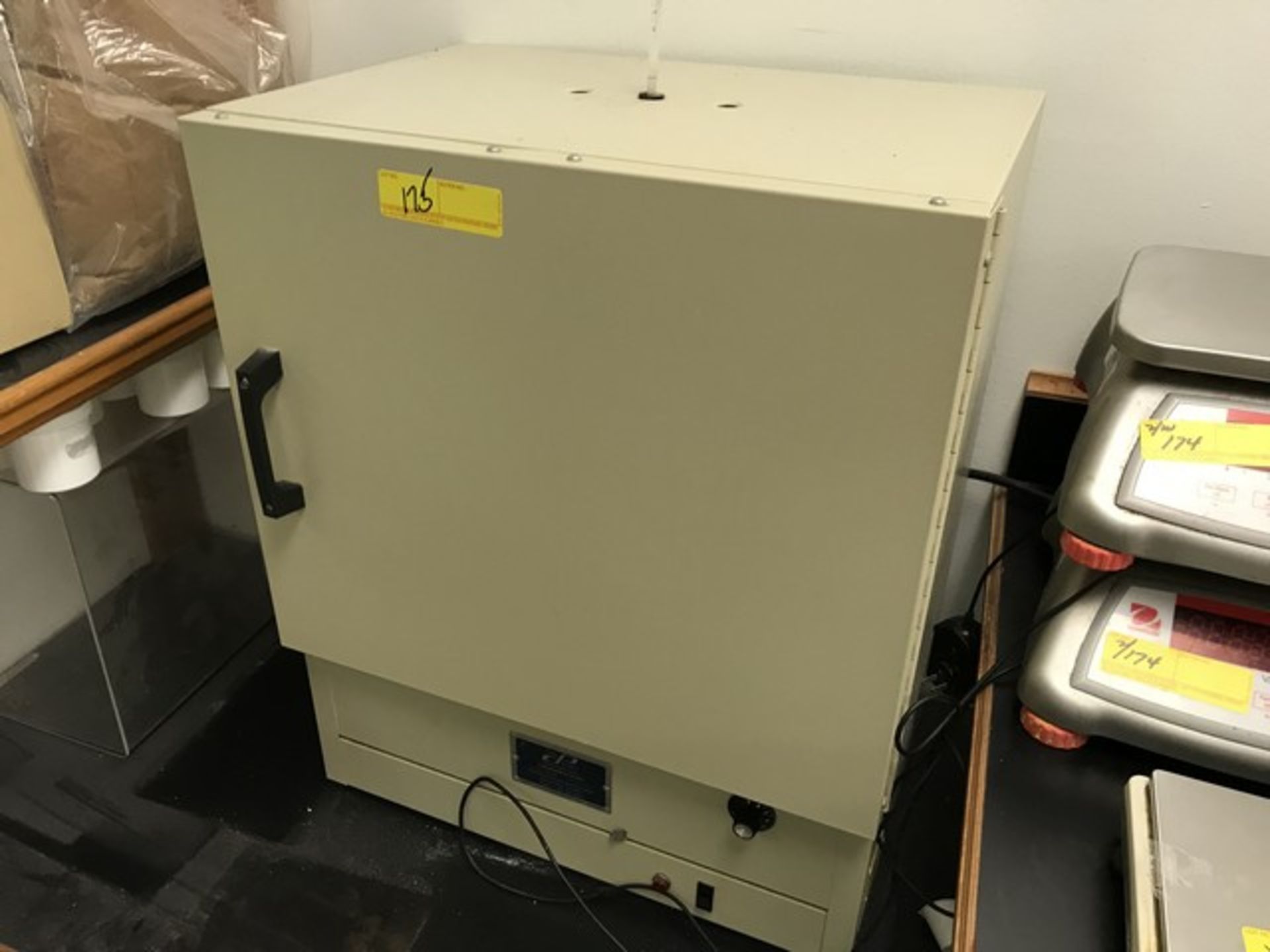 COLE PARMER 05015-58 LAB OVEN