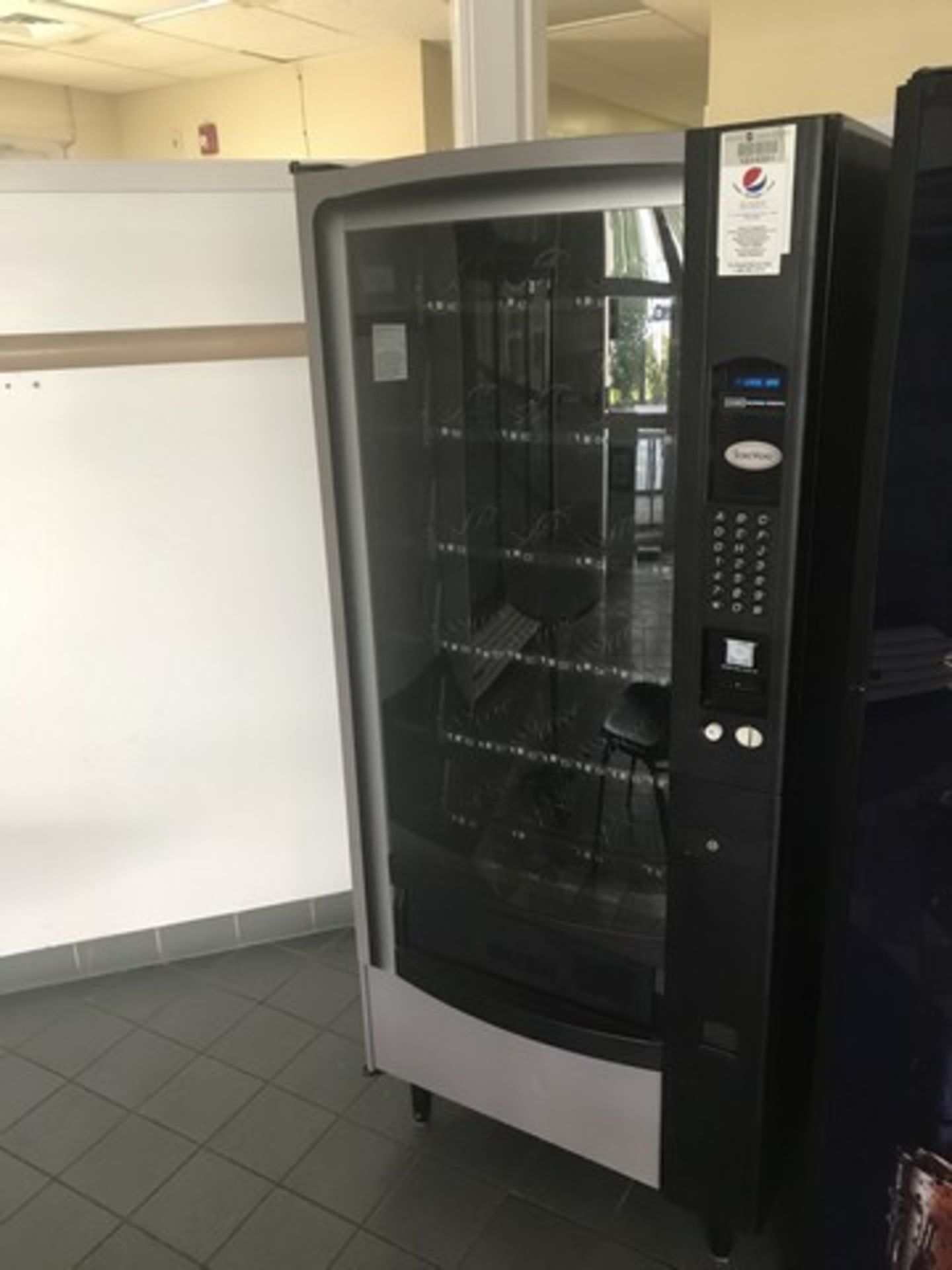 27 SLOT SNACK VENDING MACHINE (FOB LAKE WORTH, FL)