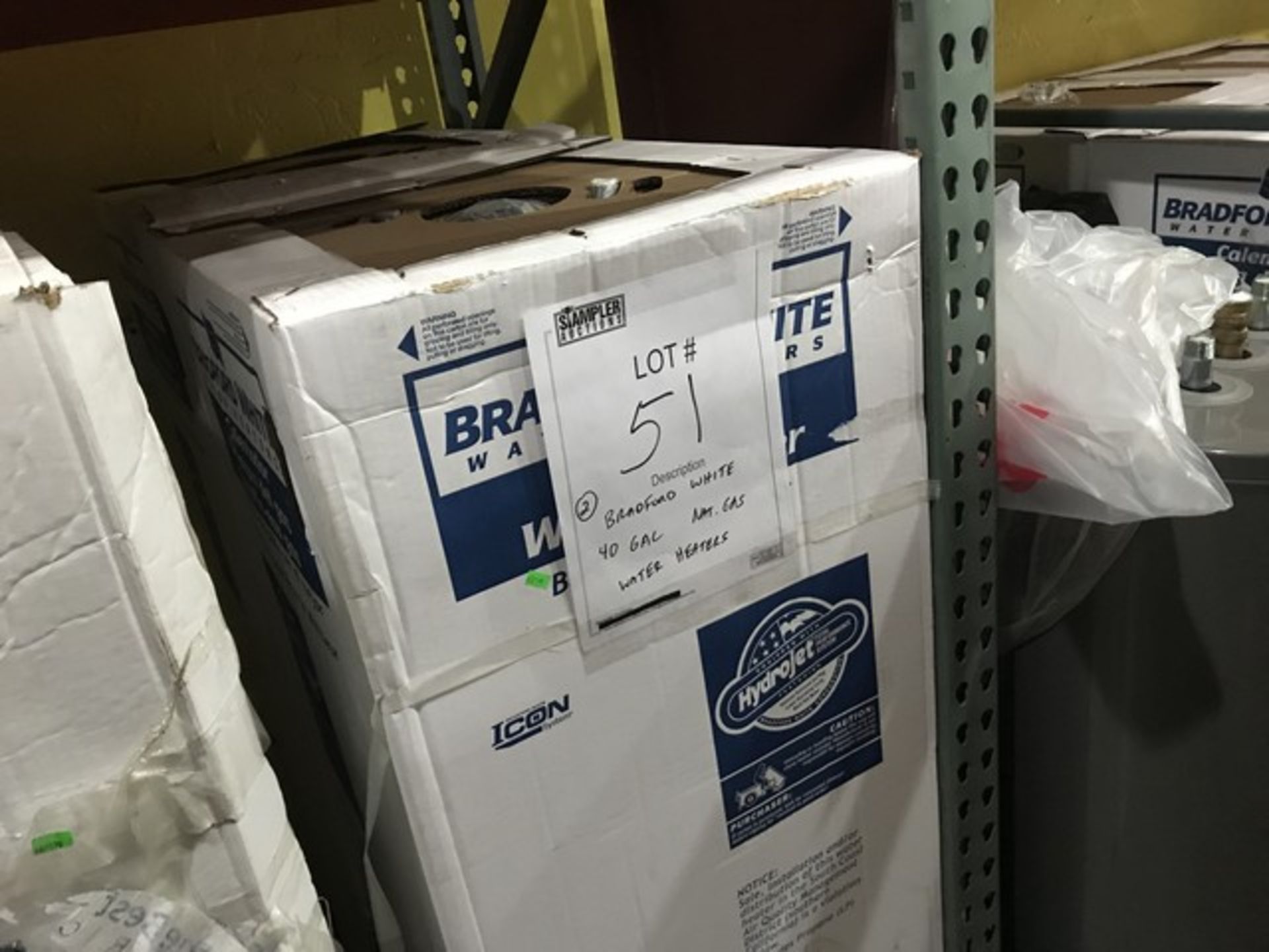 BRADFORD WHITE GAS WATER HEATERS - 40 GALLON / 3500W (NEW)