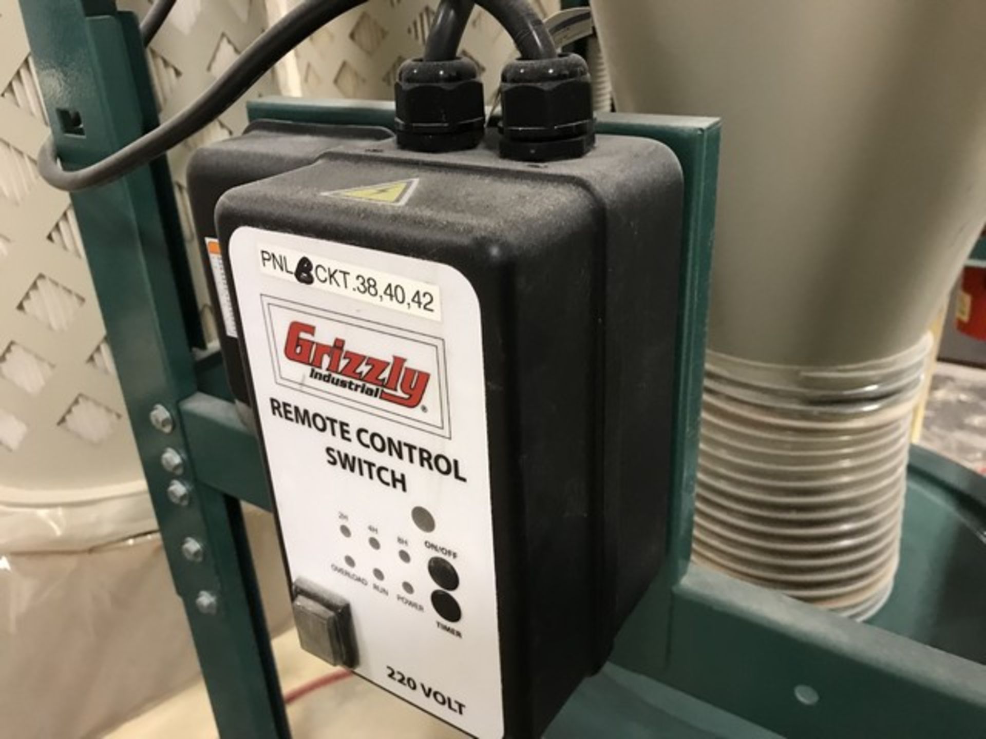 GRIZZLY G0601 5HP DUST COLLECTOR - Image 3 of 5