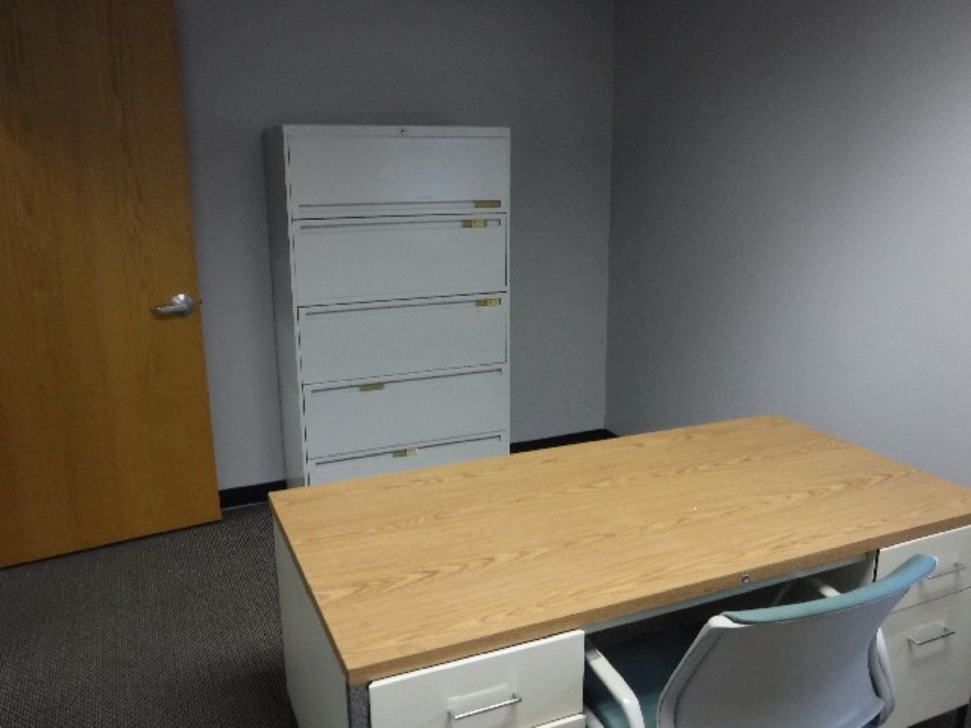 LOT: CONTENTS OF OFFICE