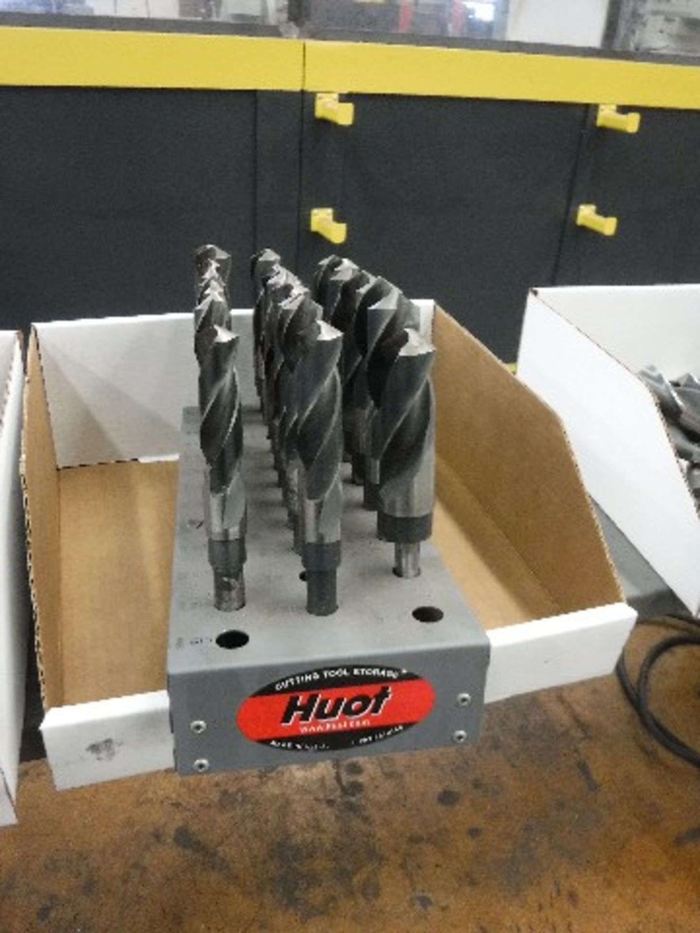 LOT: HUOT STRAIGHT SHANK DRILLS