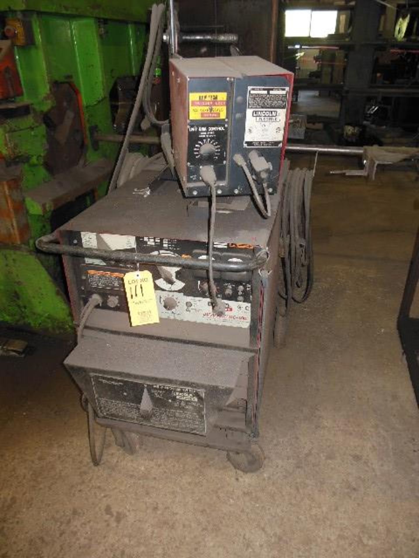 LINCOLN IDEALARC DC400 MIG WELDER