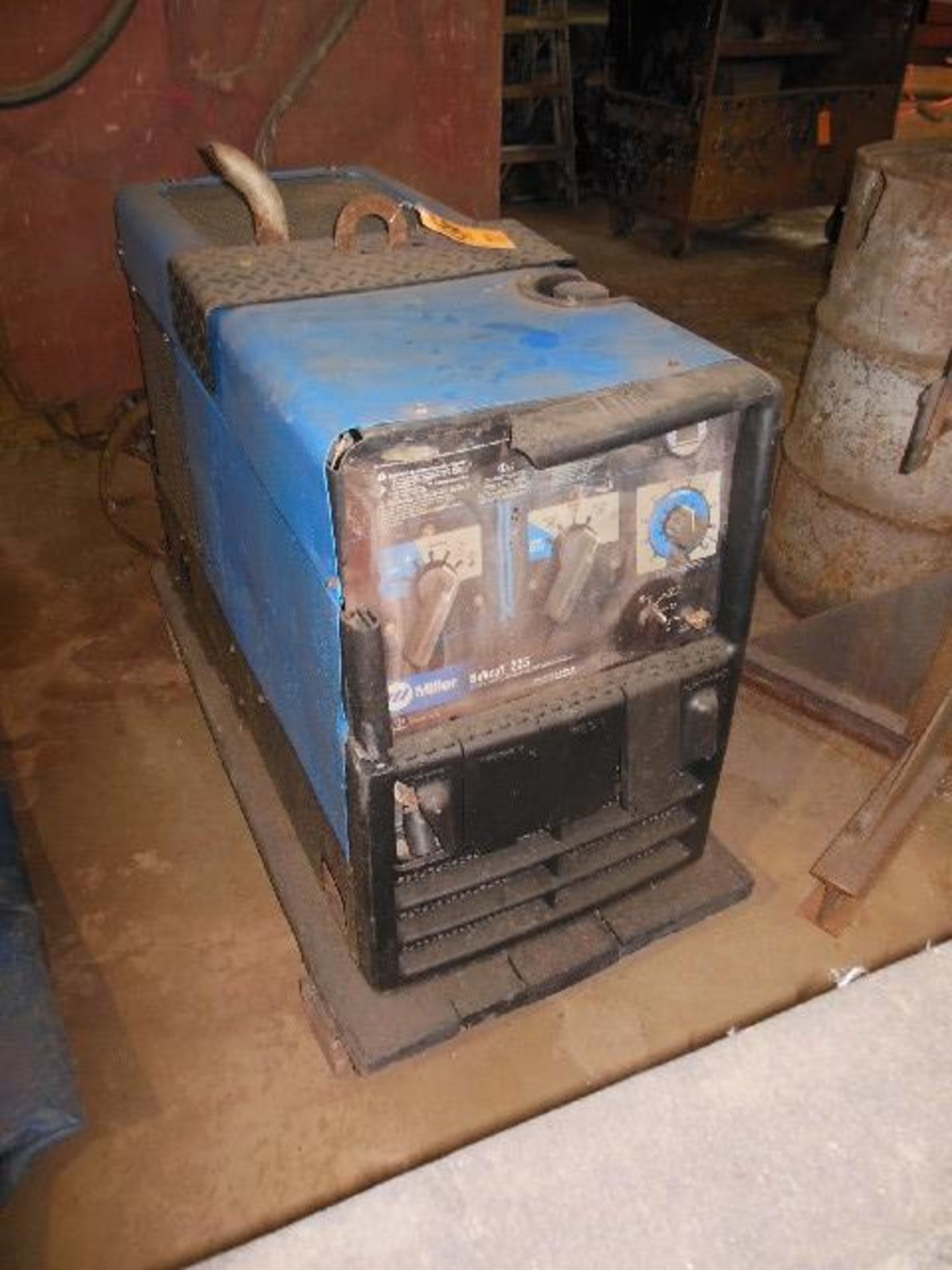 MILLER BOBCAT 225 GAS WELDER