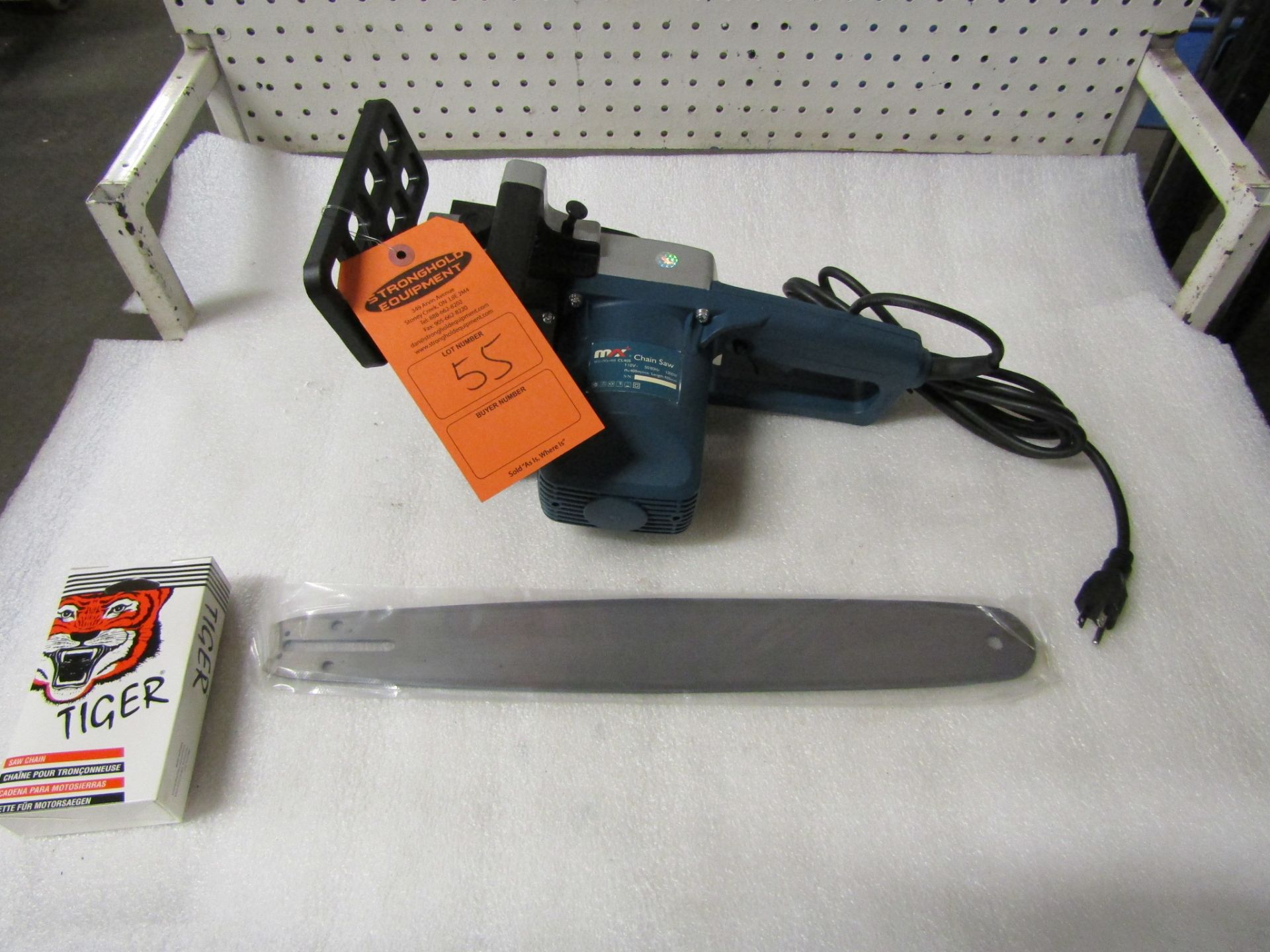 BRAND NEW Max Chain Saw model C1405