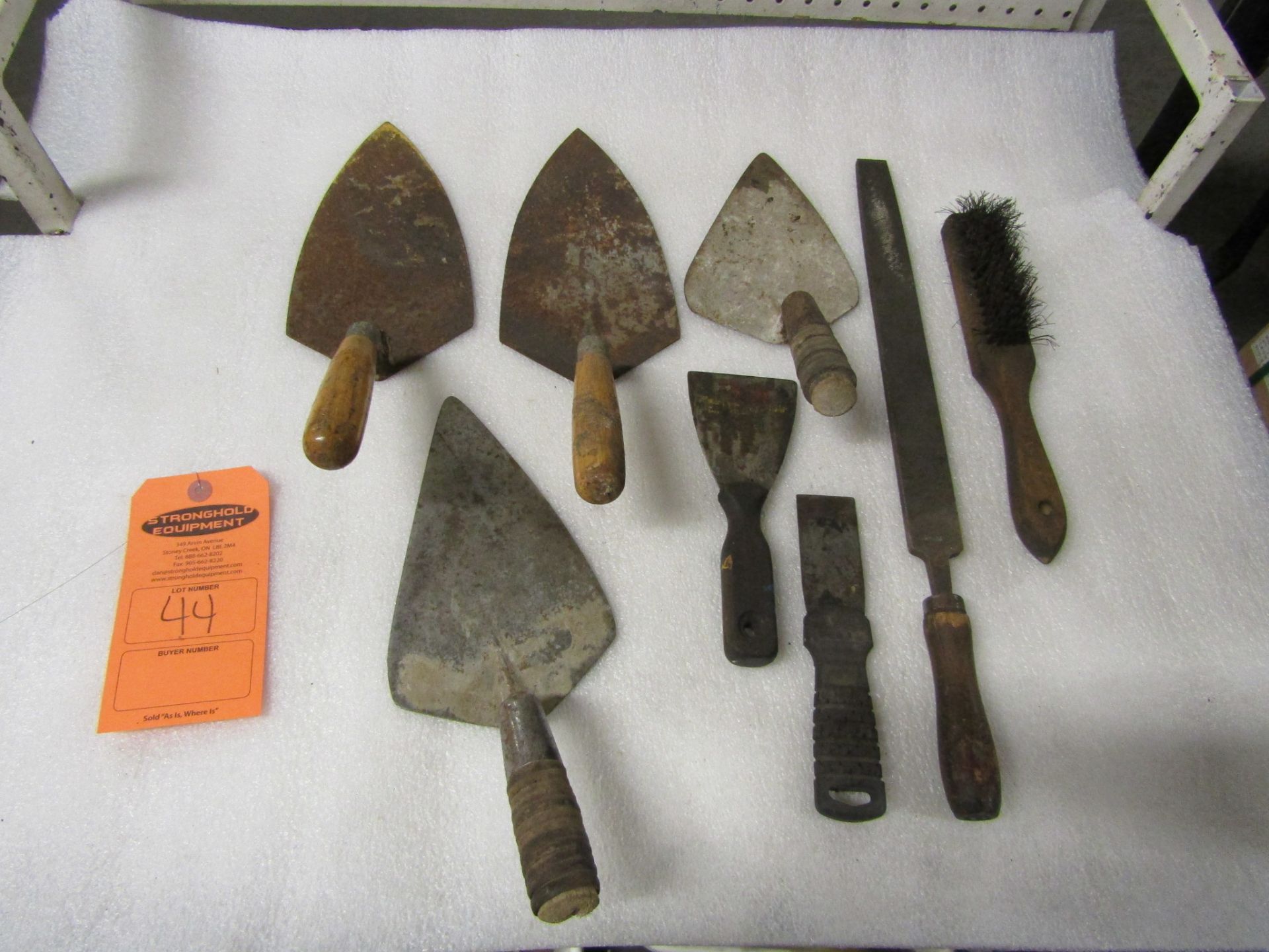 Lot of assorted trowels