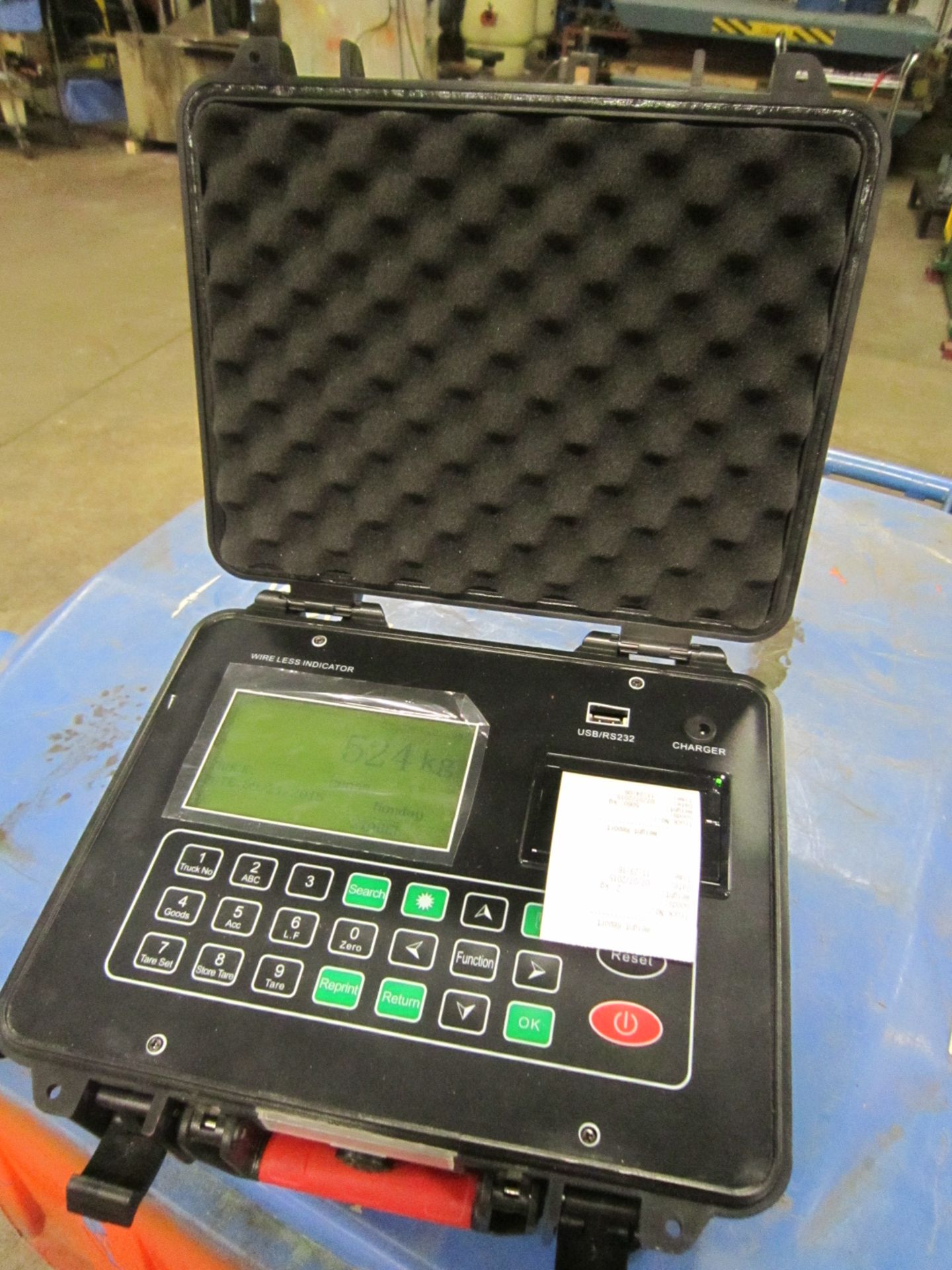 RW 20 TON Wireless Crane Scale with Digital Readout in Breifcase with charger up to 40000lbs - Image 2 of 2