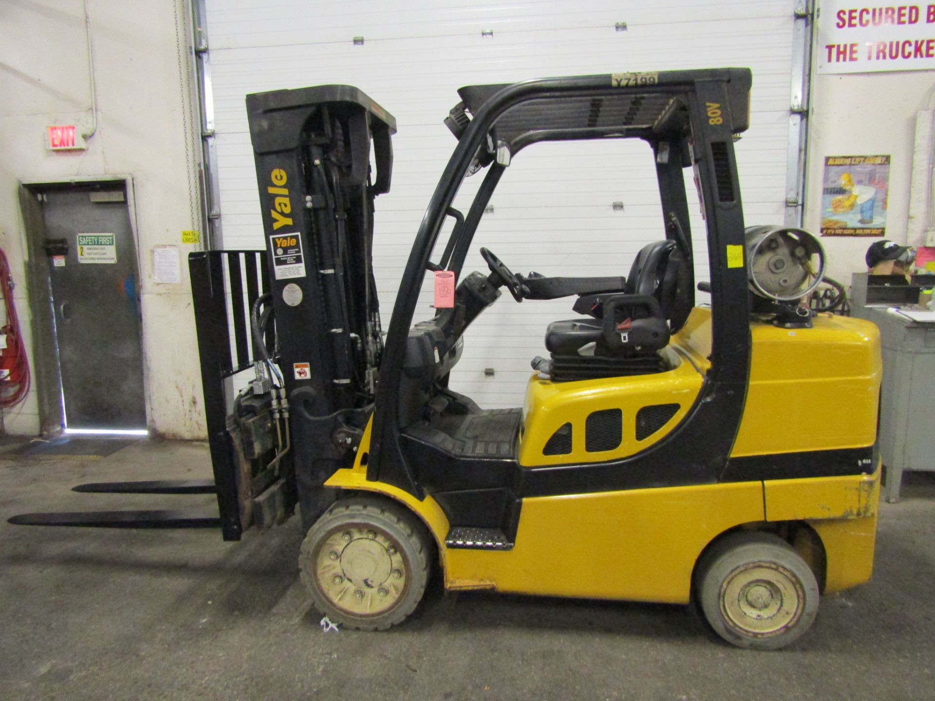 2014 Yale 8000lbs Capacity Forklift with 3-stage mast - LPG (propane) with sideshift & fork