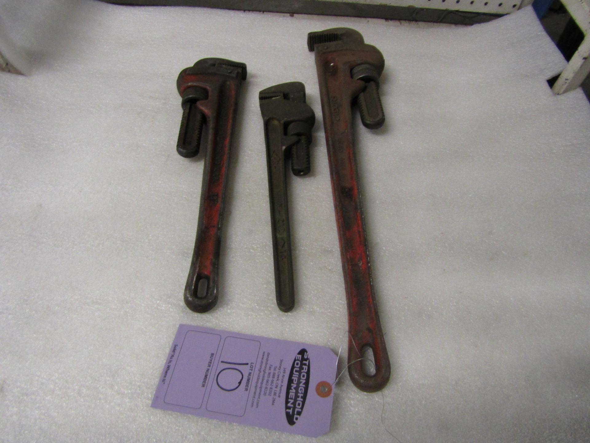 Lot of 2 Pipe Wrenches - brand new