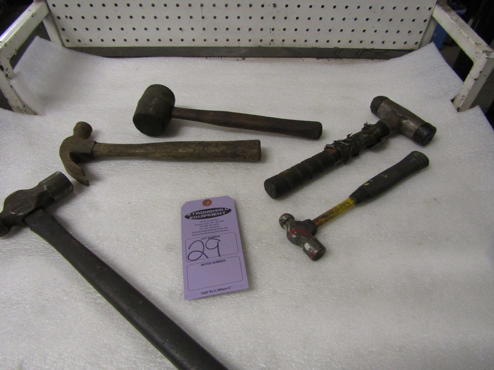 Lot of assorted hammers