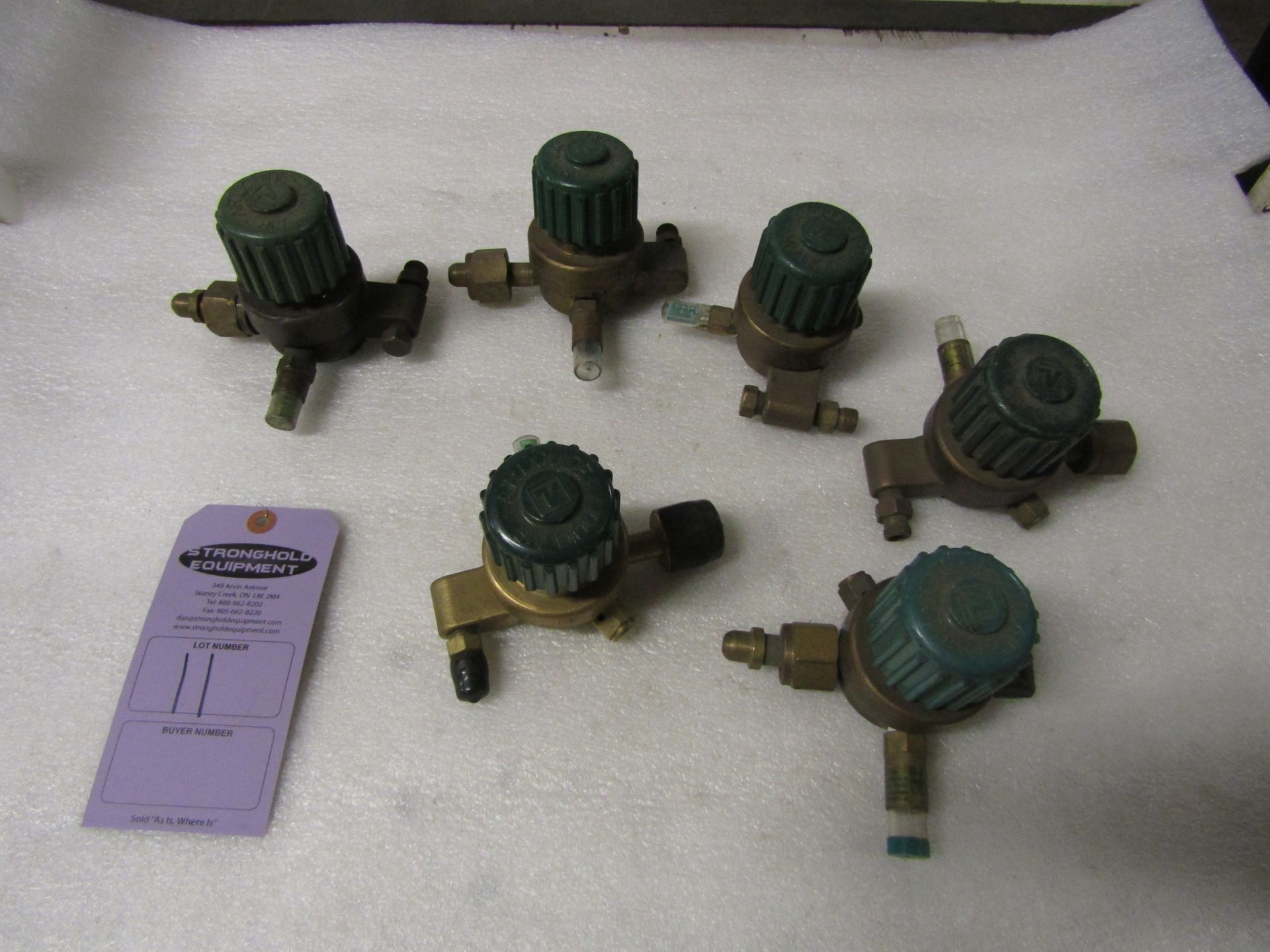 Lot of 6 Air Liquide Propane Oxygen regulators